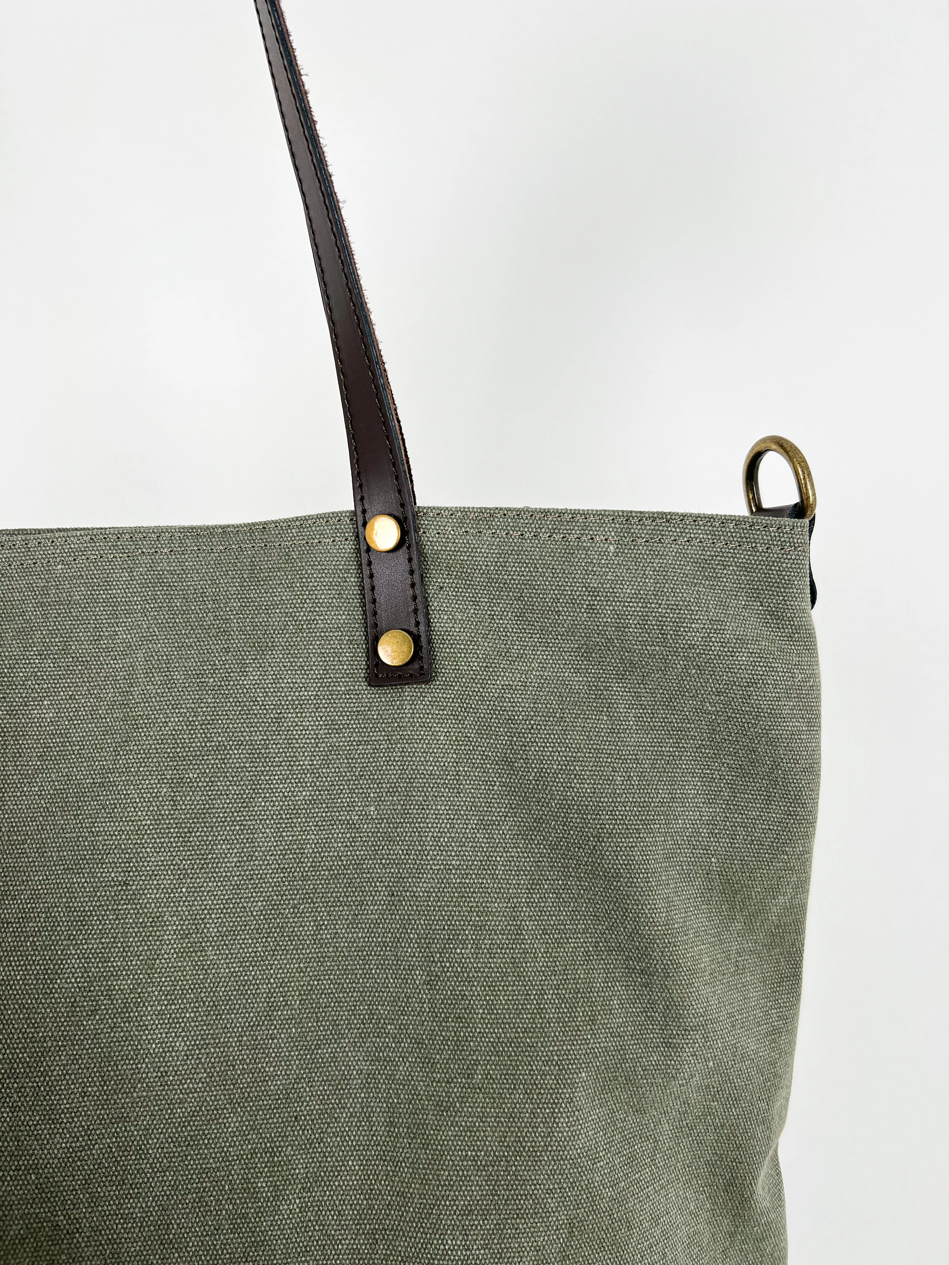 Bolso maxi nylon caqui - Image 3