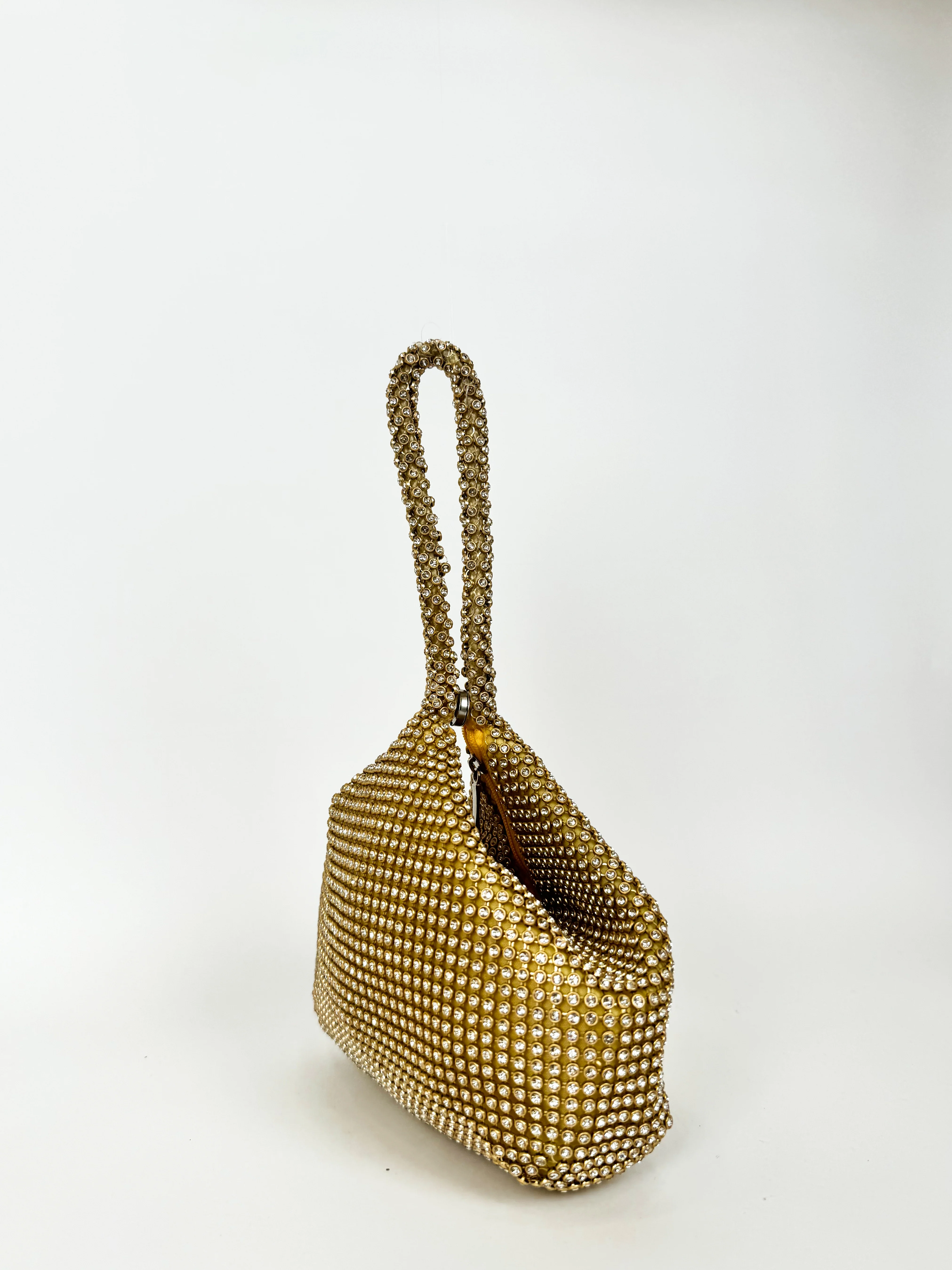 Clutch pocket brillos dorado - Image 5