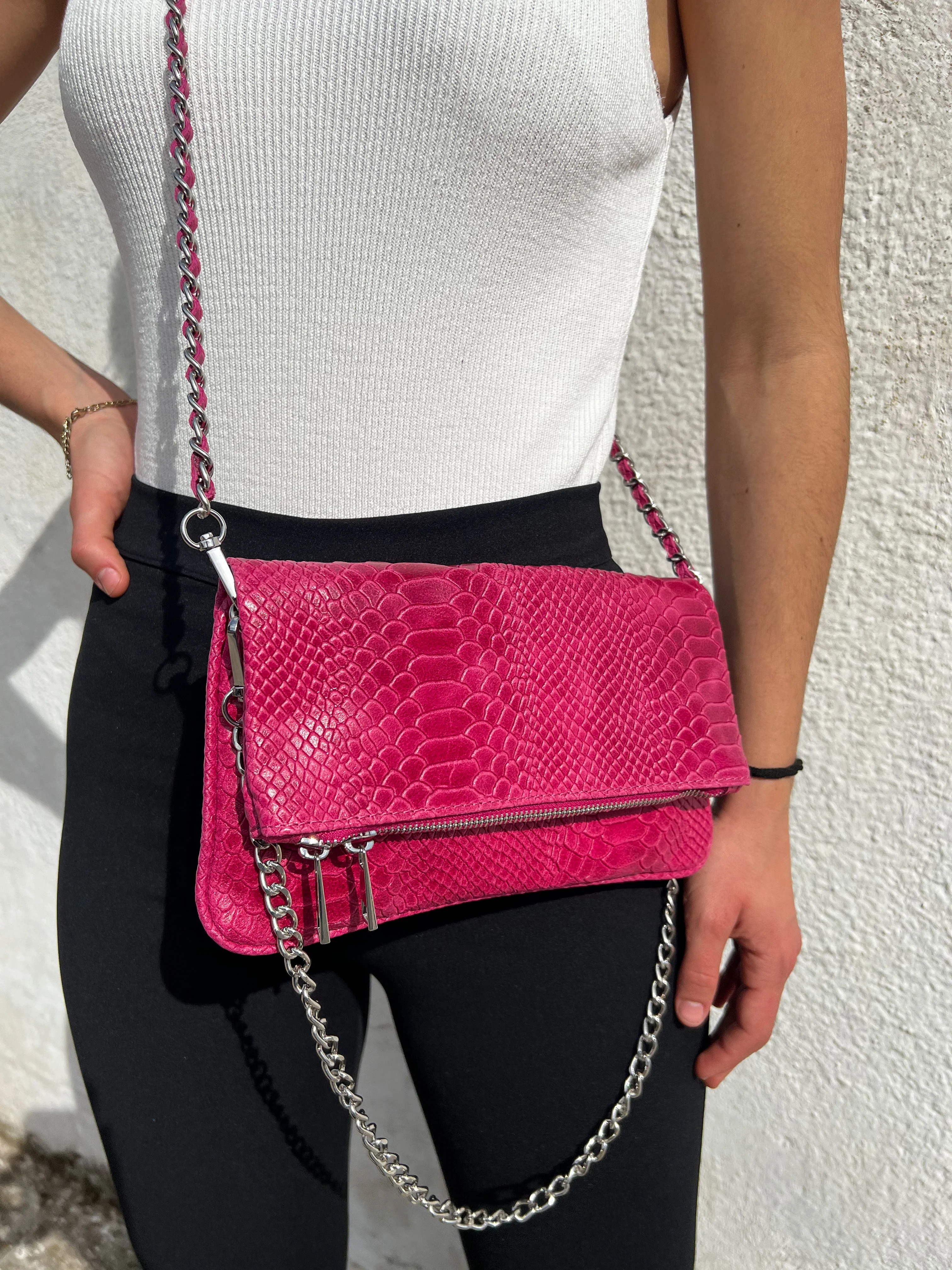 Bolso piel cadenas coco fucsia - Image 2