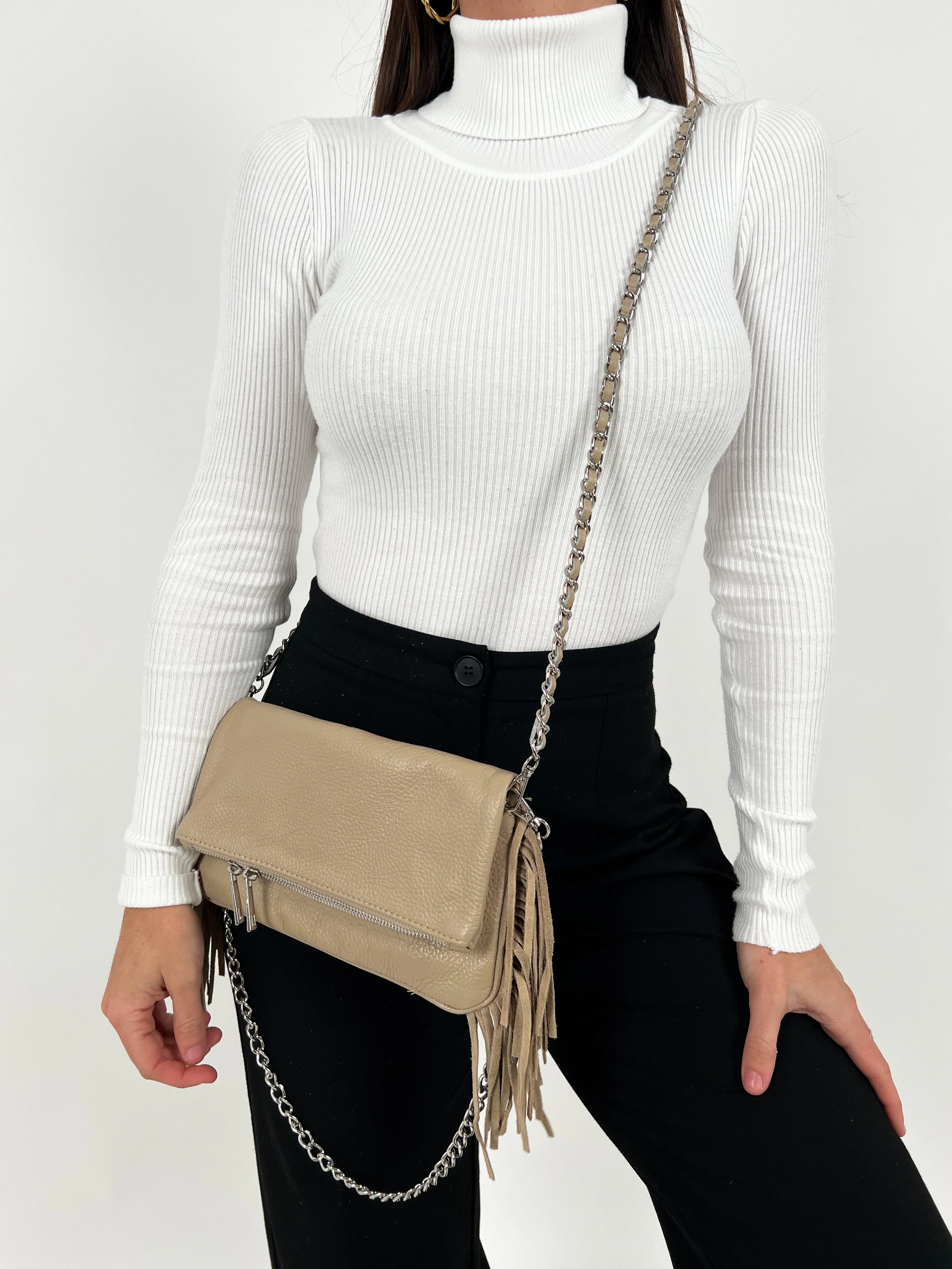 Bolso piel cadenas flecos cafe - Image 4