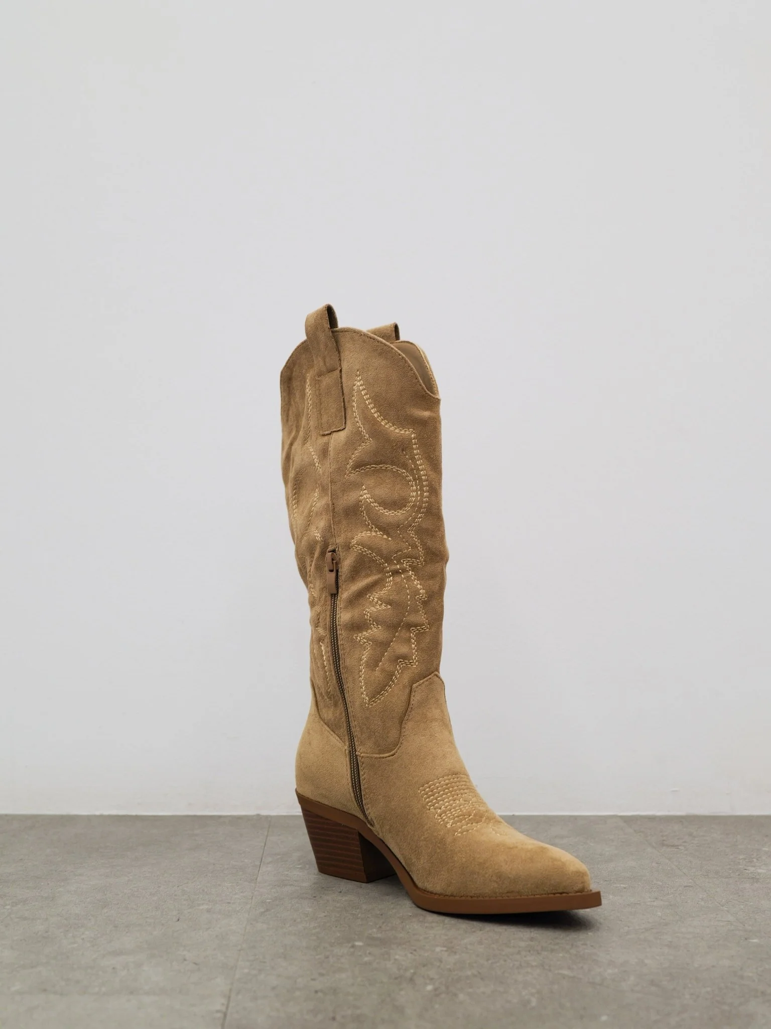 Bota punta cowboy beige - Image 6