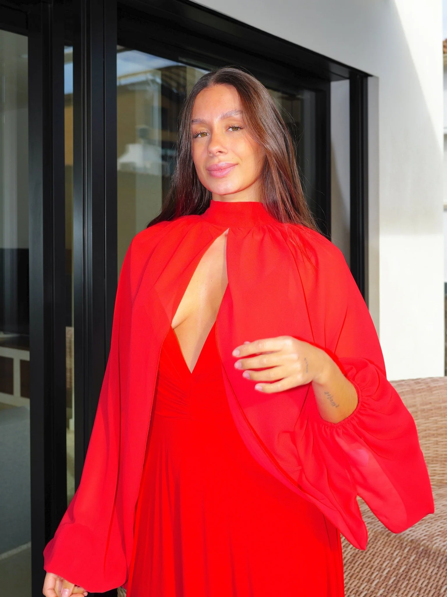Chal mangas capa lazo rojo - Image 2