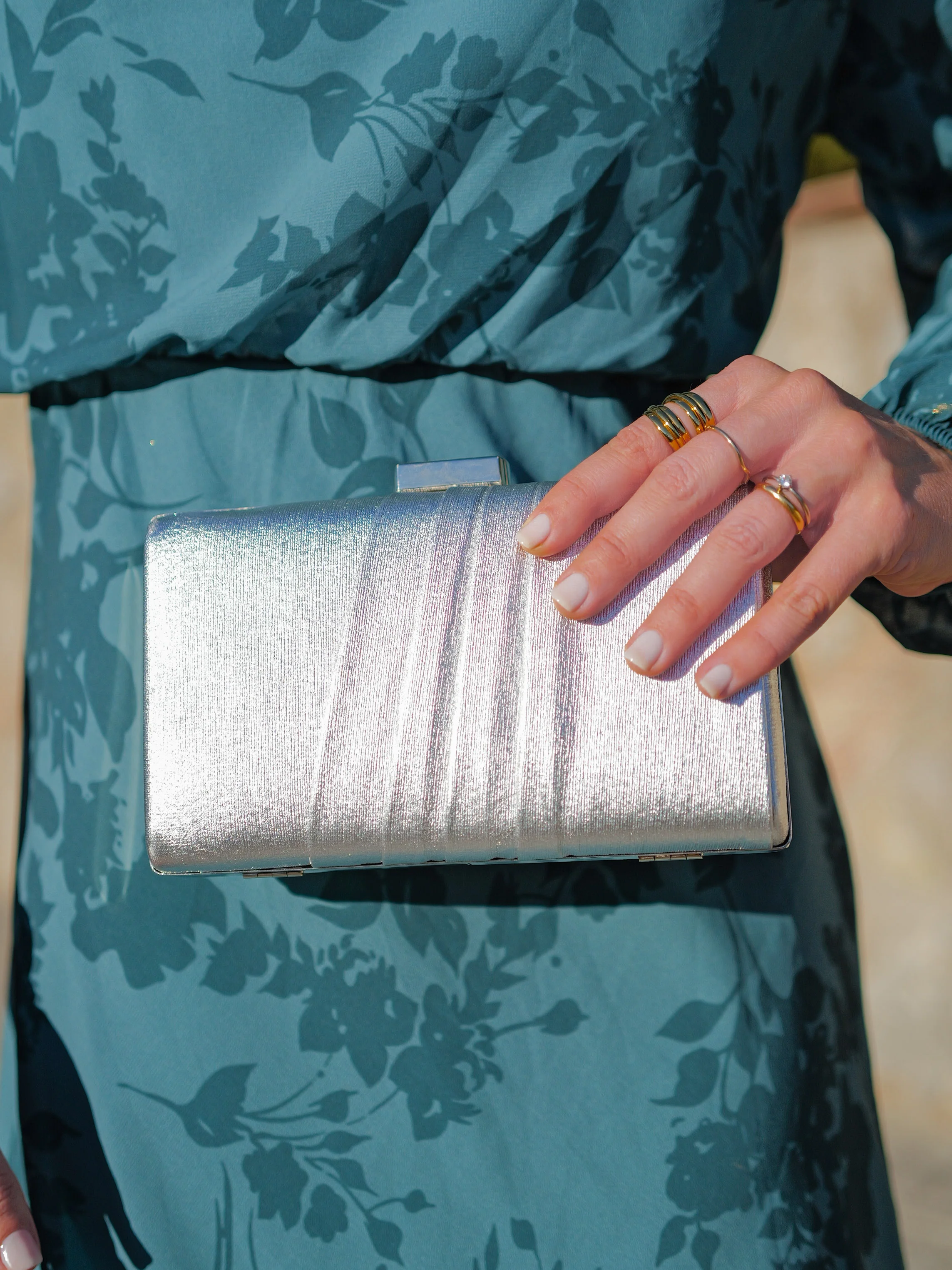 Clutch bandas plateado - Image 4