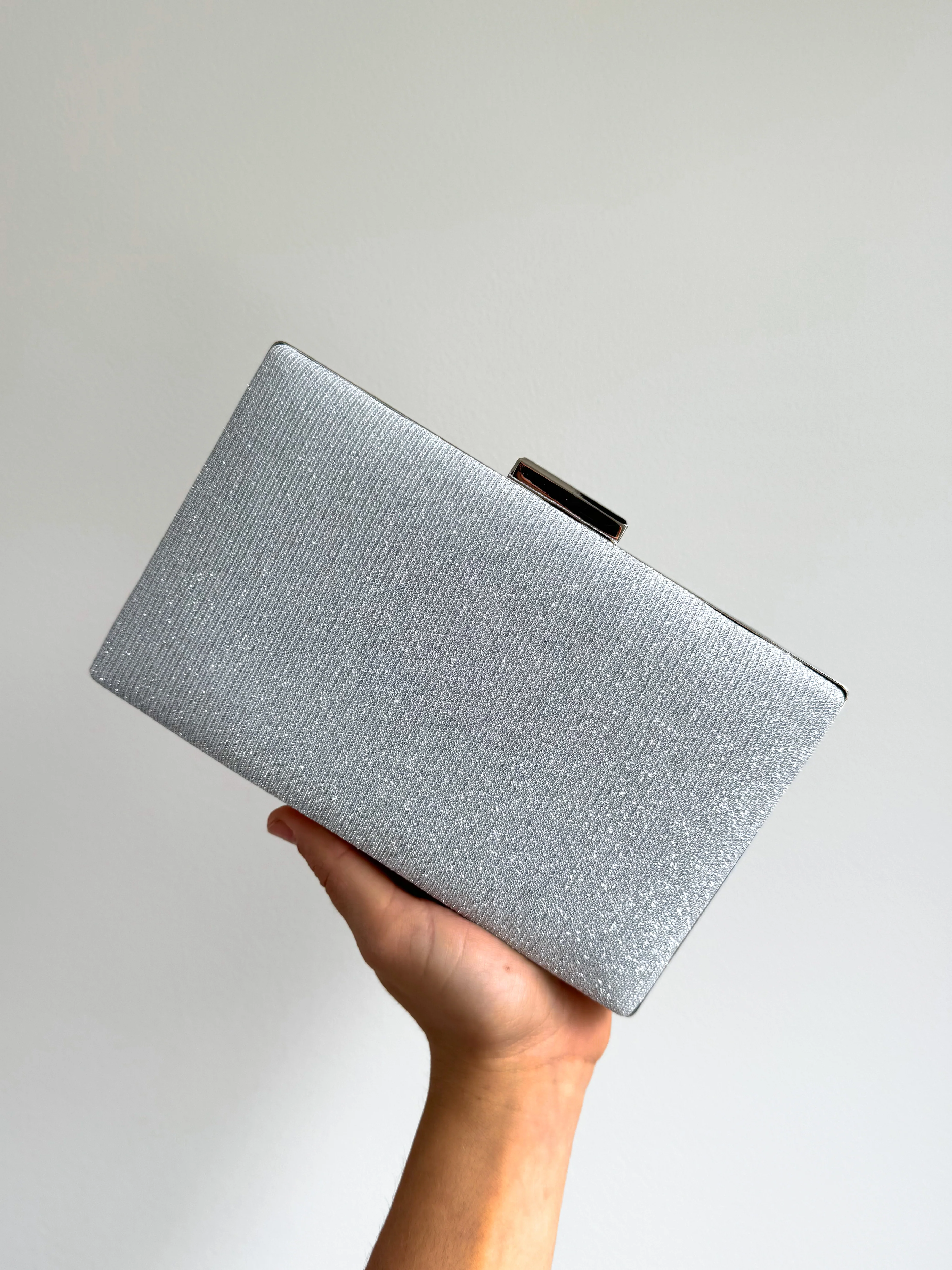 Clutch brillitos rectángulo plata - Image 3