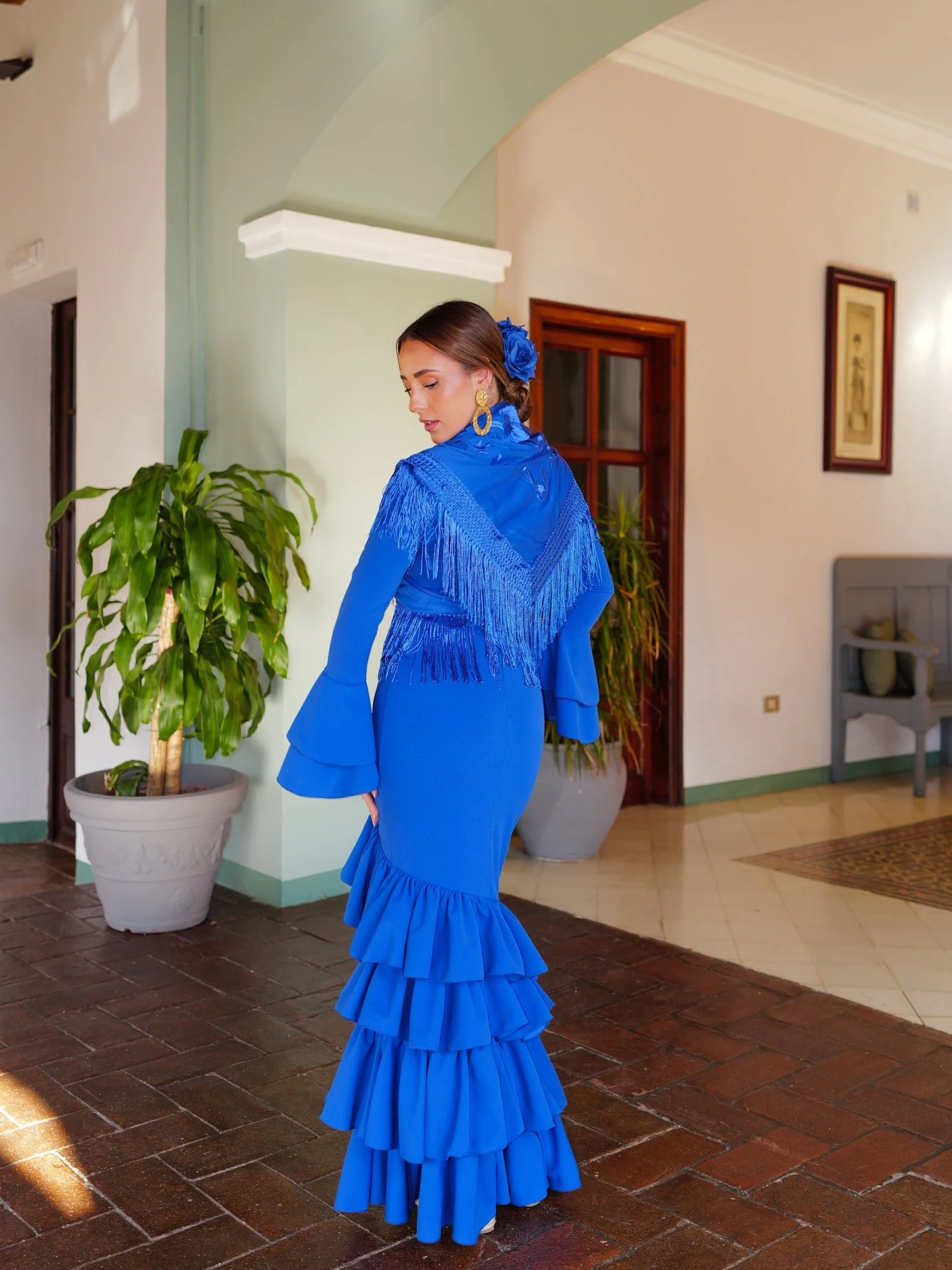 Mantón flamenca bordado flores klein - Image 3