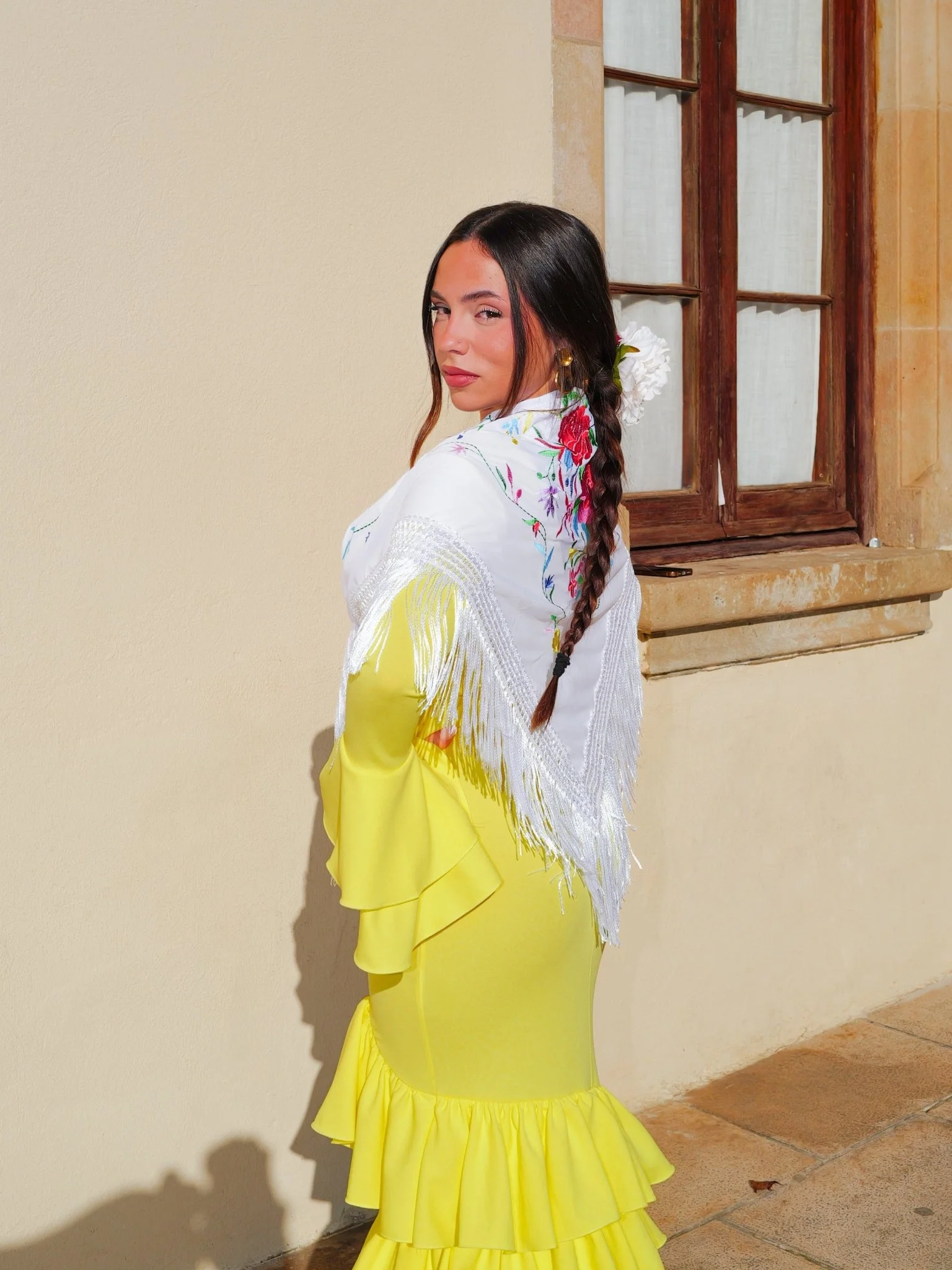Traje flamenca asimetrico volantes amarillo - Image 5