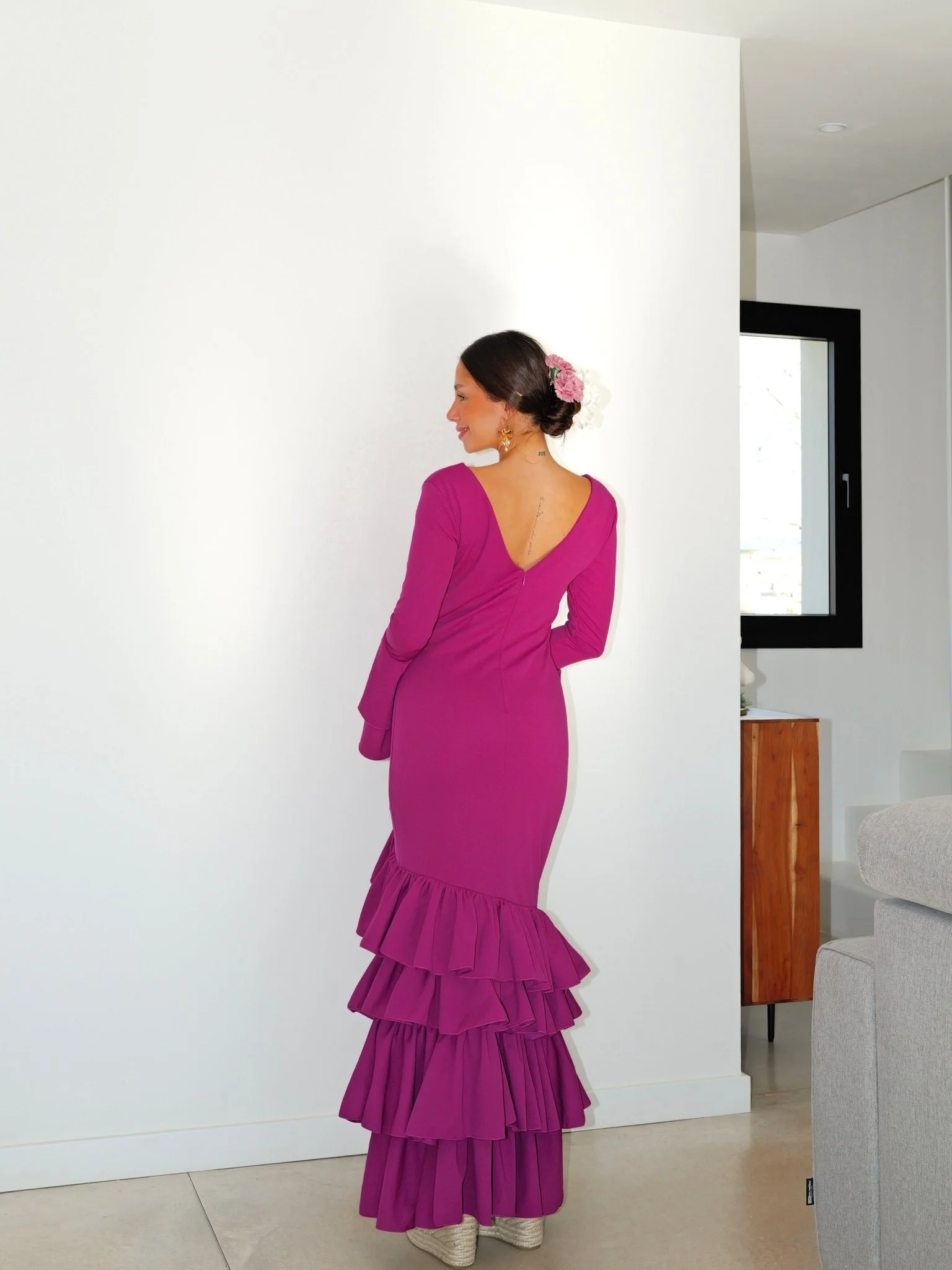 Traje flamenca asimetrico volantes cereza - Image 6