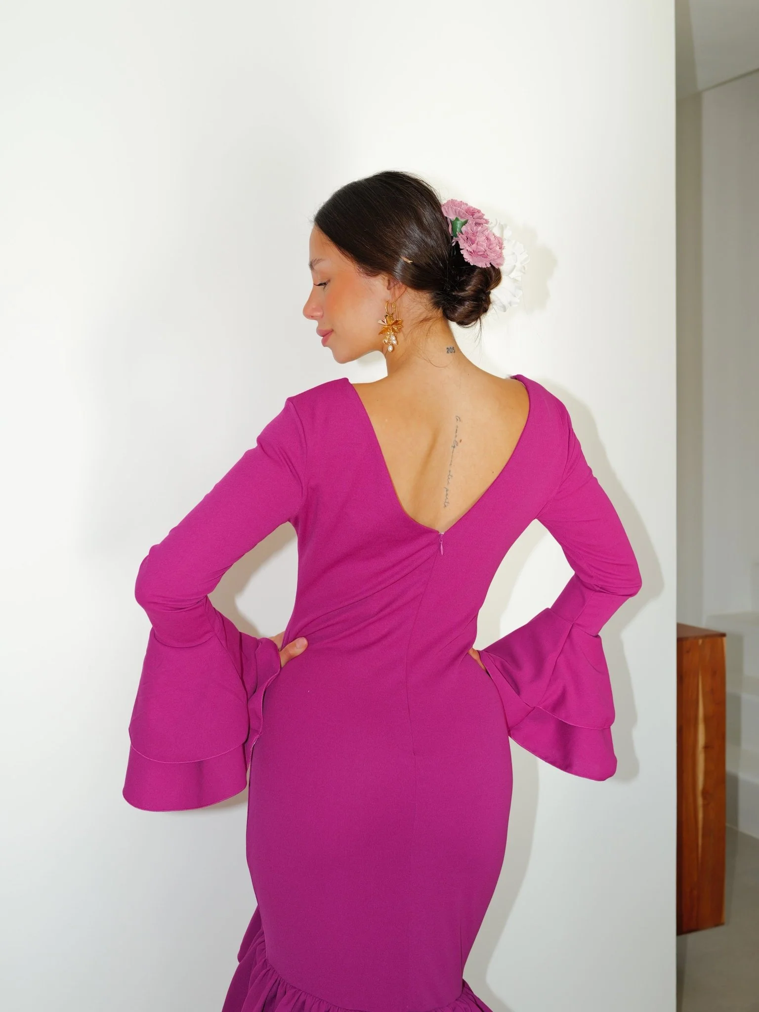 Traje flamenca asimetrico volantes cereza - Image 8