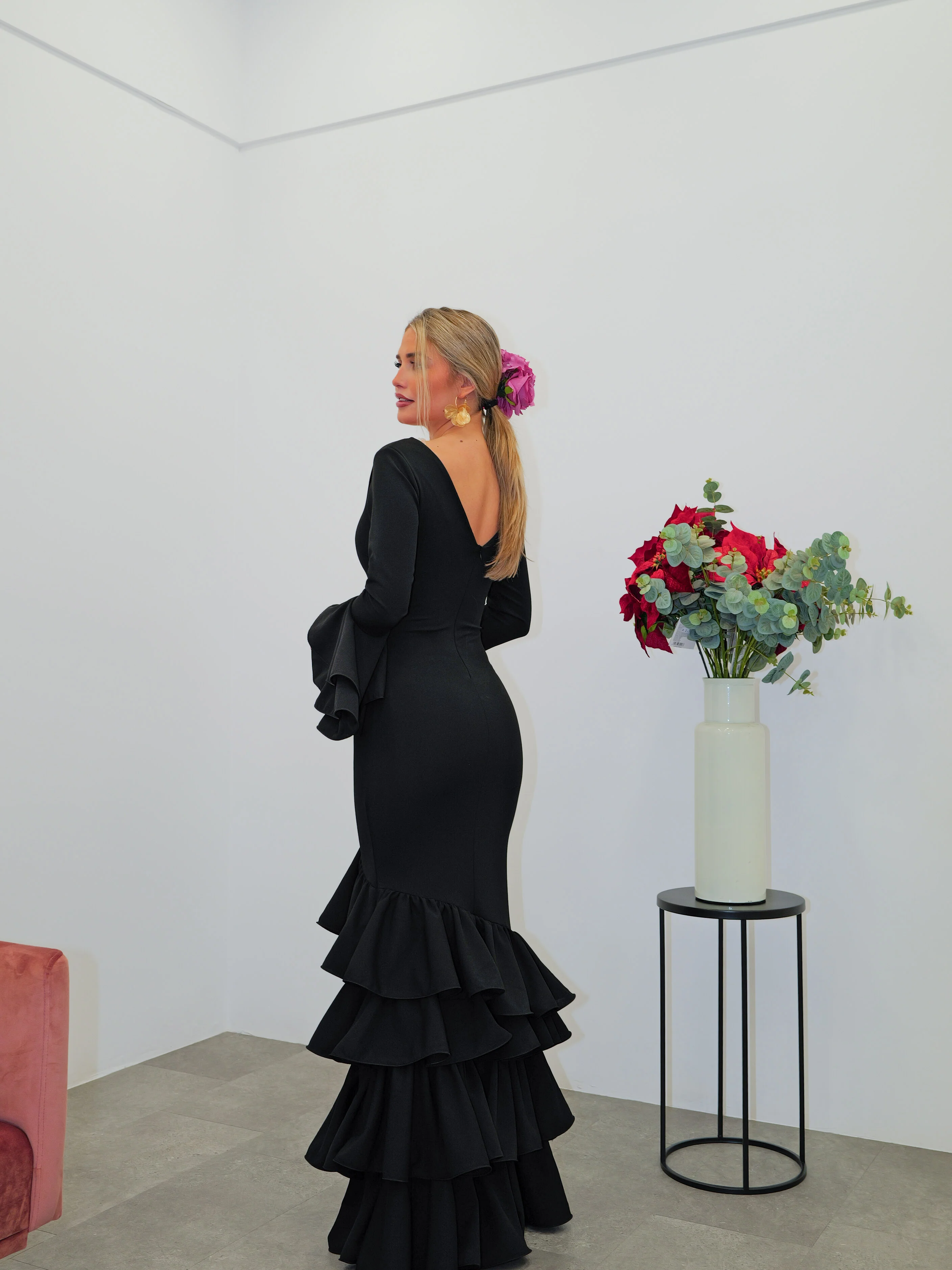 Traje flamenca asimetrico volantes negro - Image 2