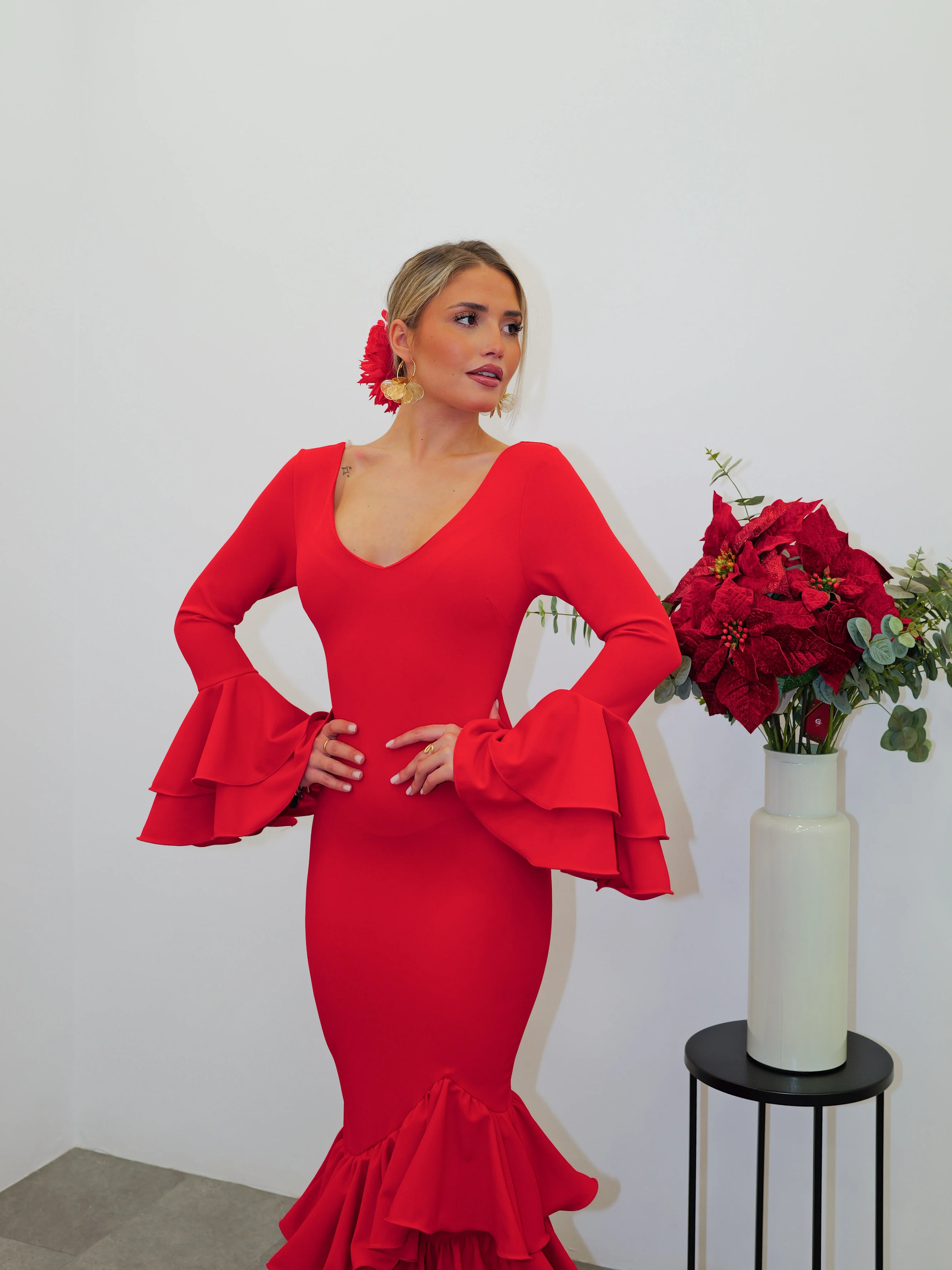 Traje flamenca asimetrico volantes rojo - Image 6