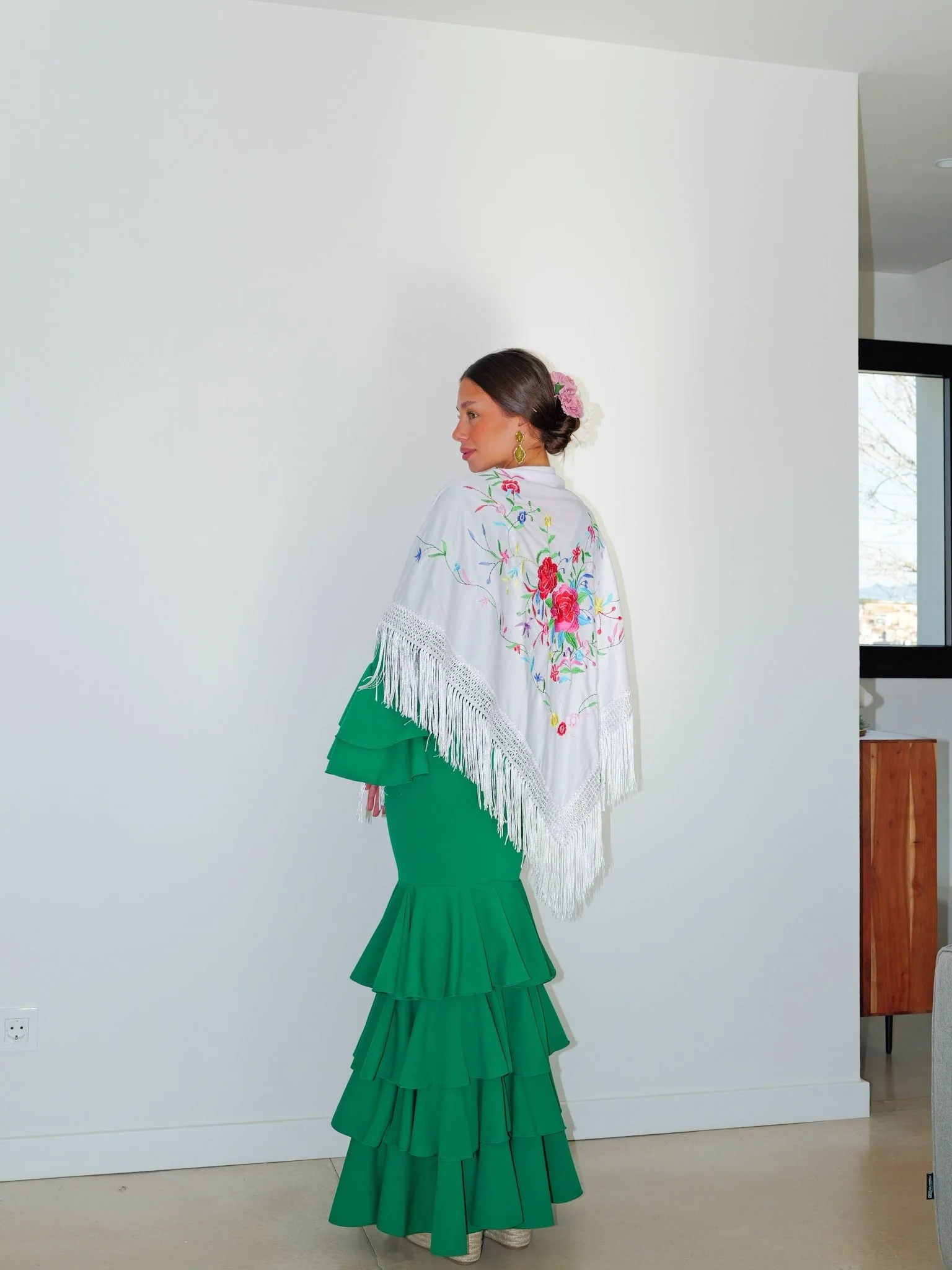 Traje flamenca volantes verde - Image 12