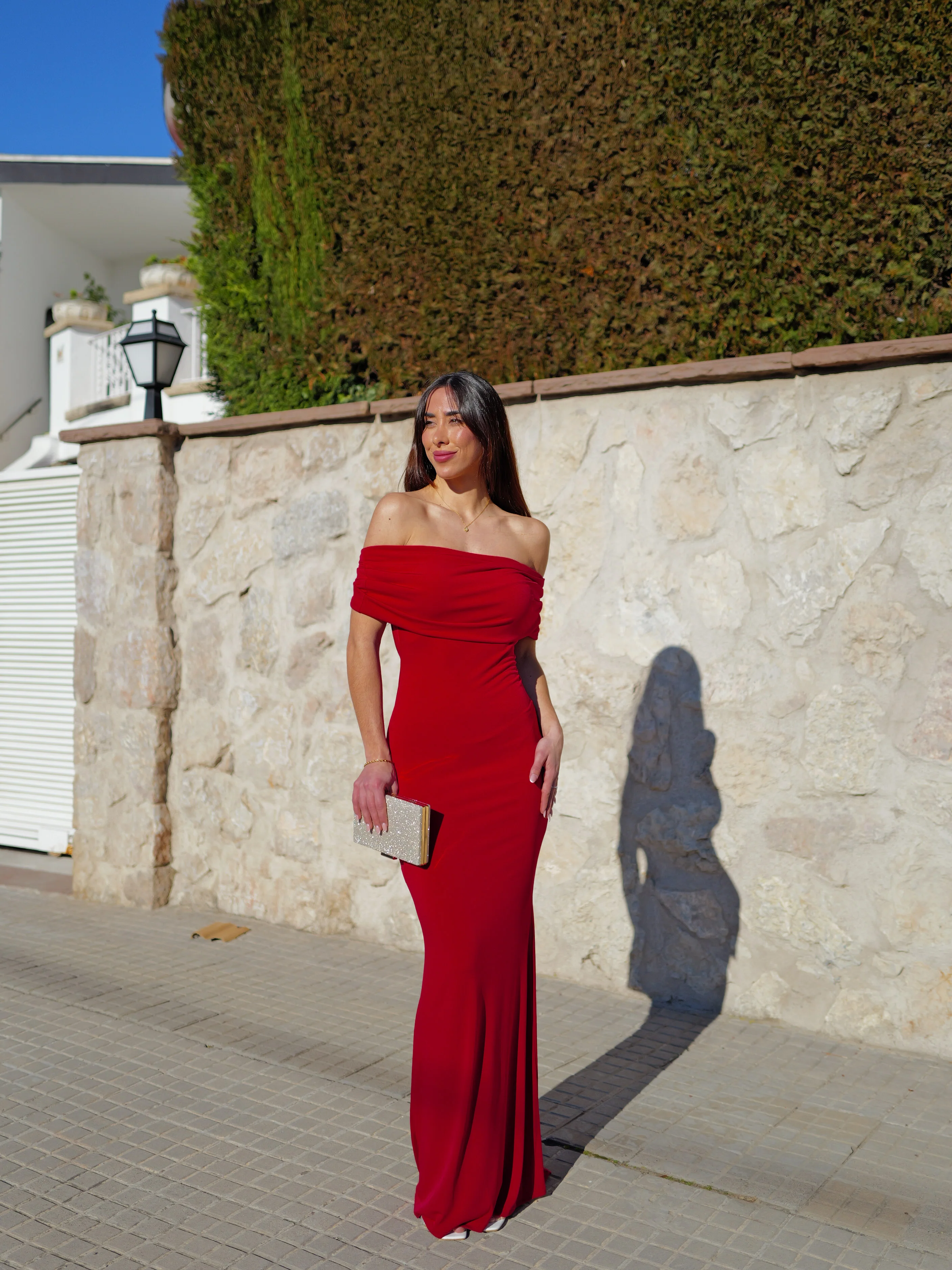 Vestido bardot espalda burdeos - Image 4