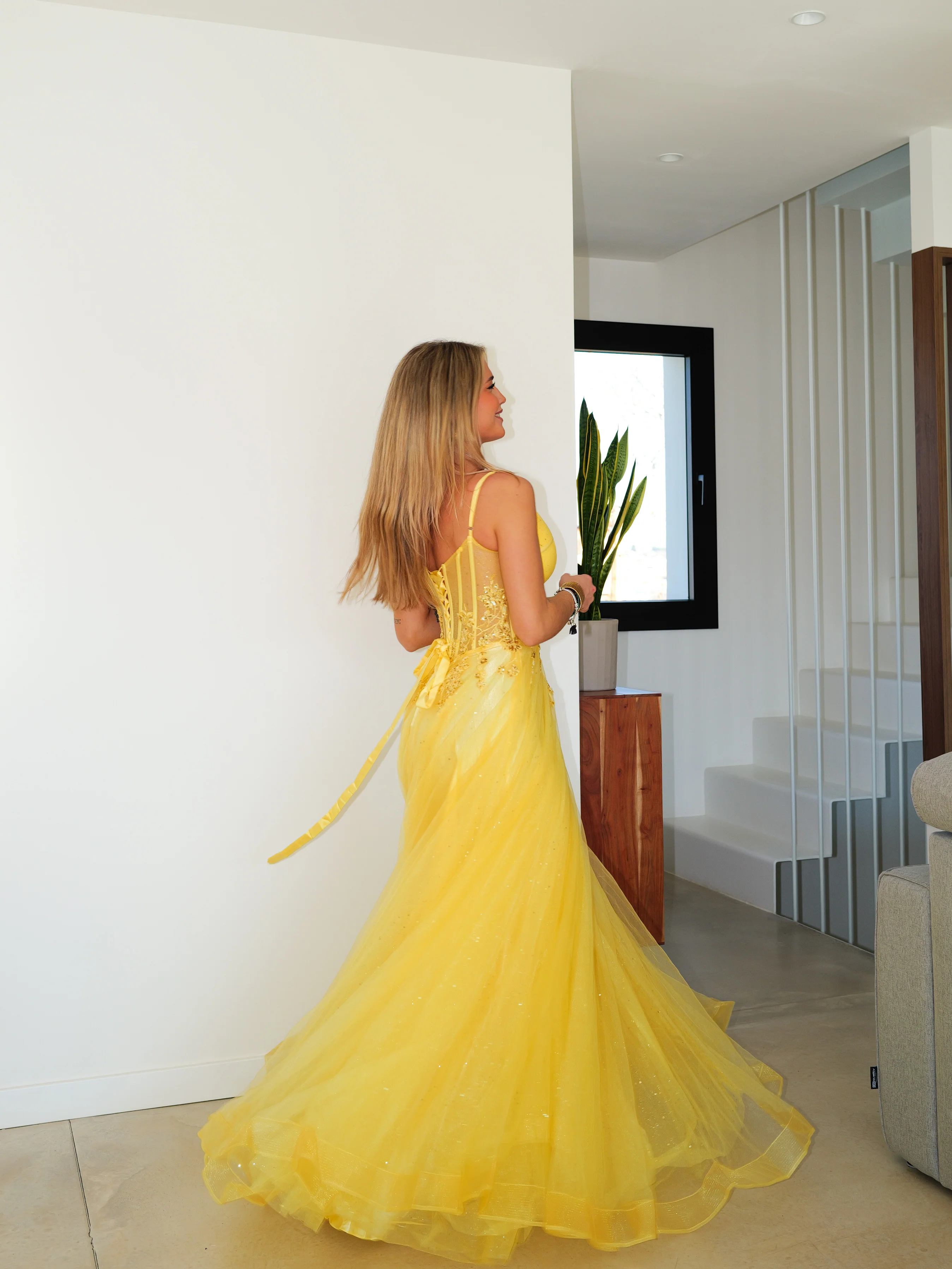 Vestido corse flores tulle amarillo - Image 4