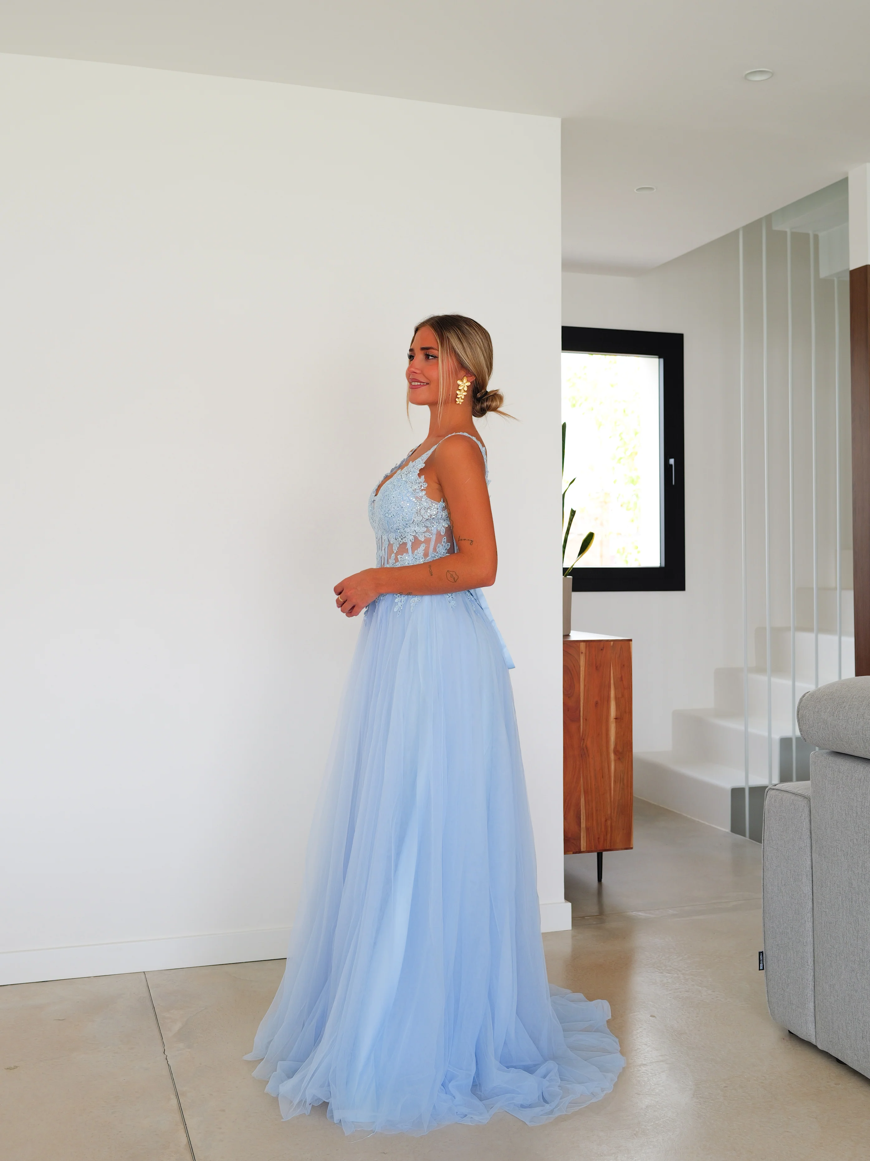 Vestido corsé pico tulle celeste - Image 6