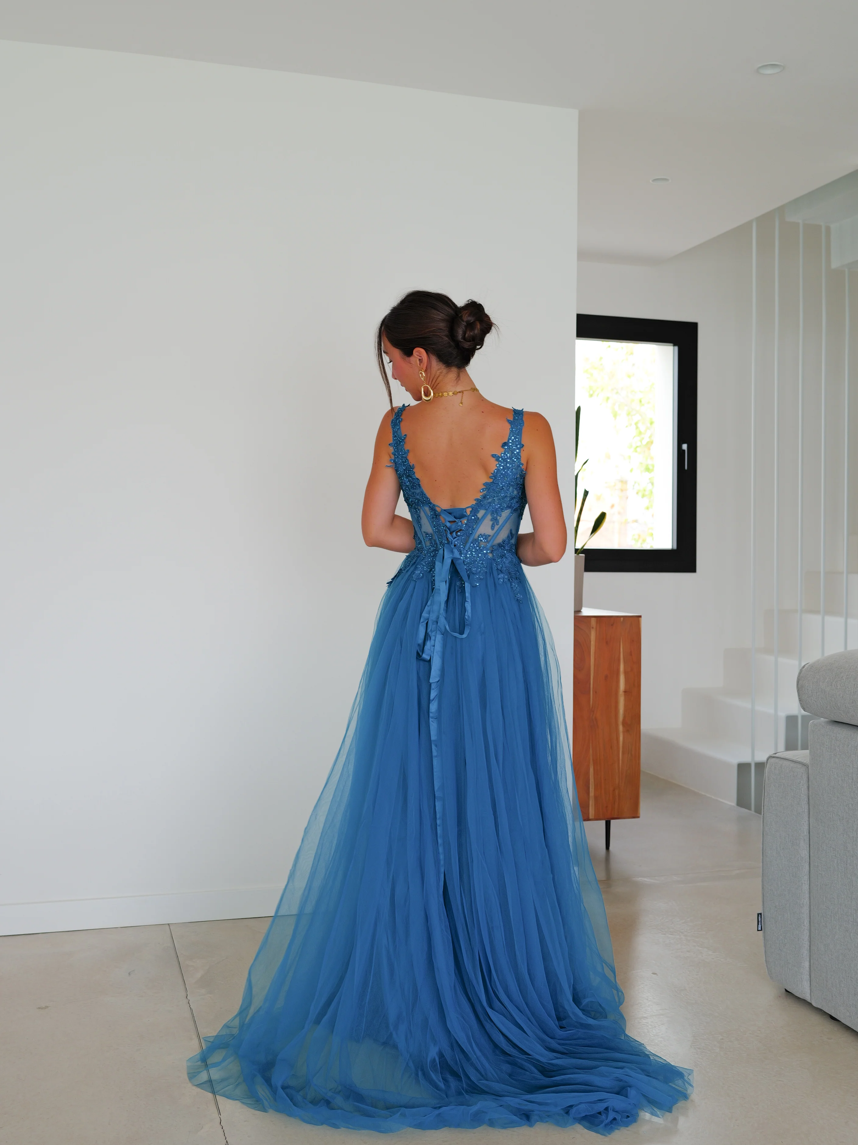 Vestido corsé pico tulle petroleo - Image 5