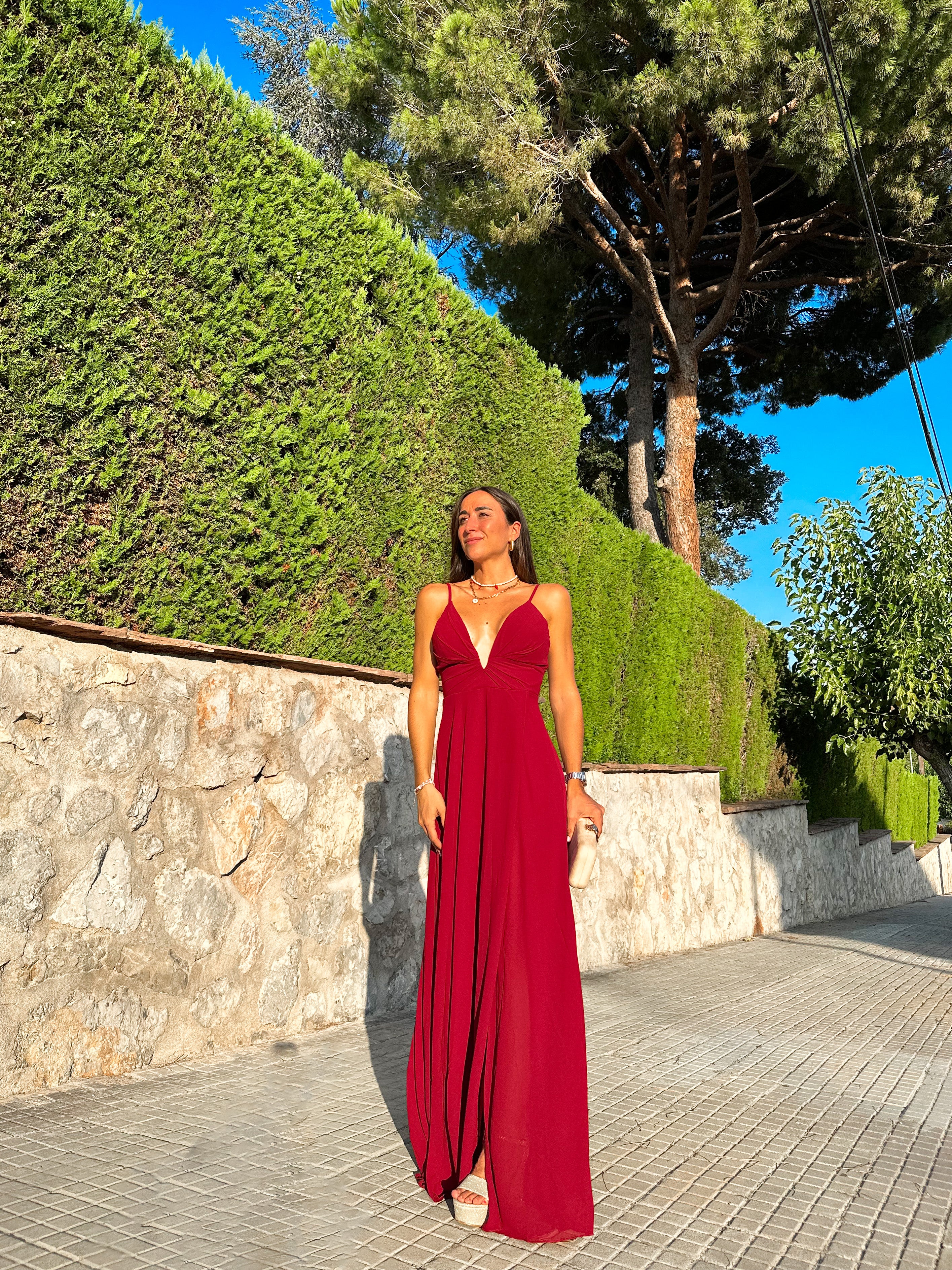 Vestido crepe pico burdeos - Image 11