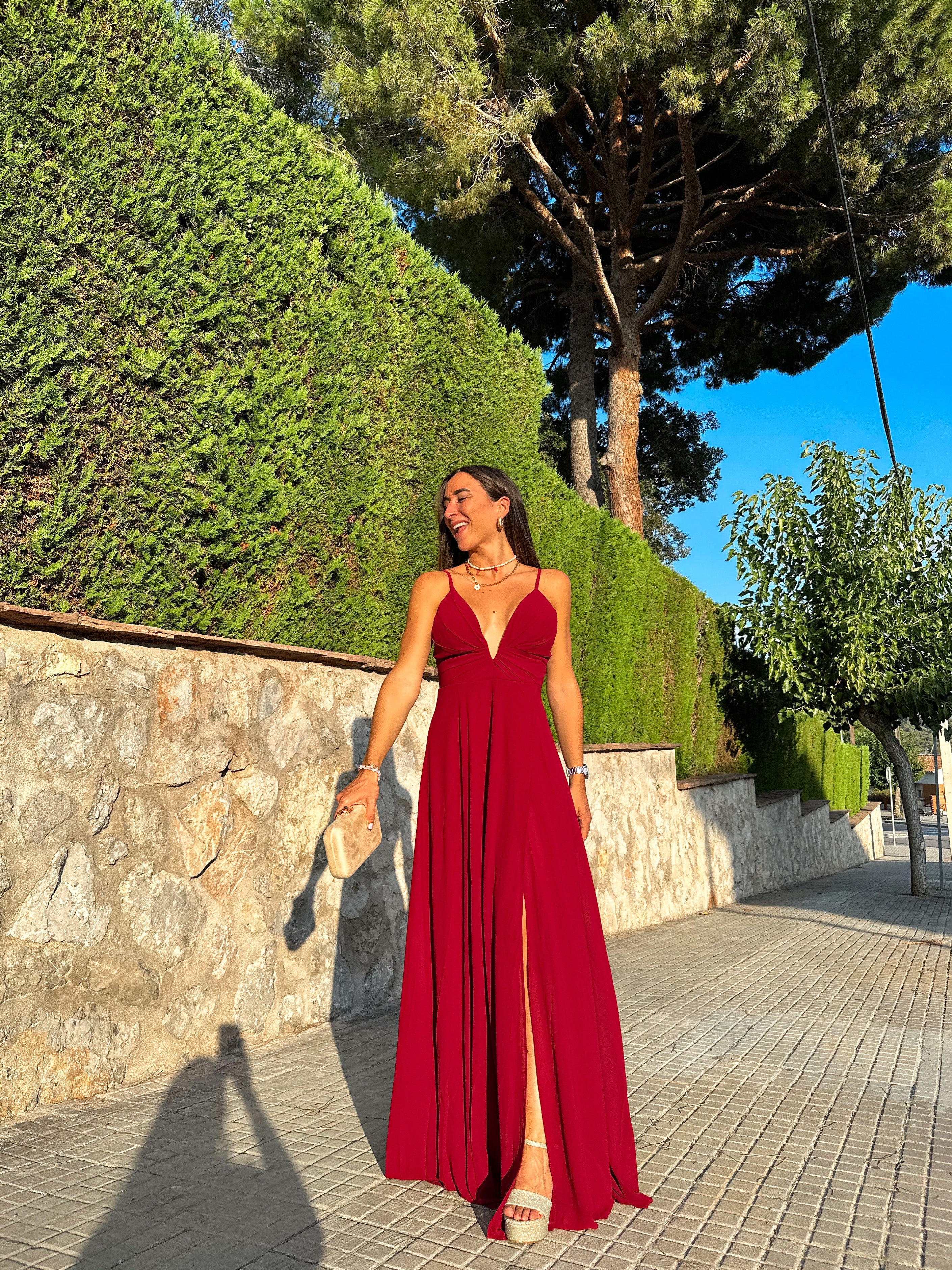Vestido crepe pico burdeos - Image 12