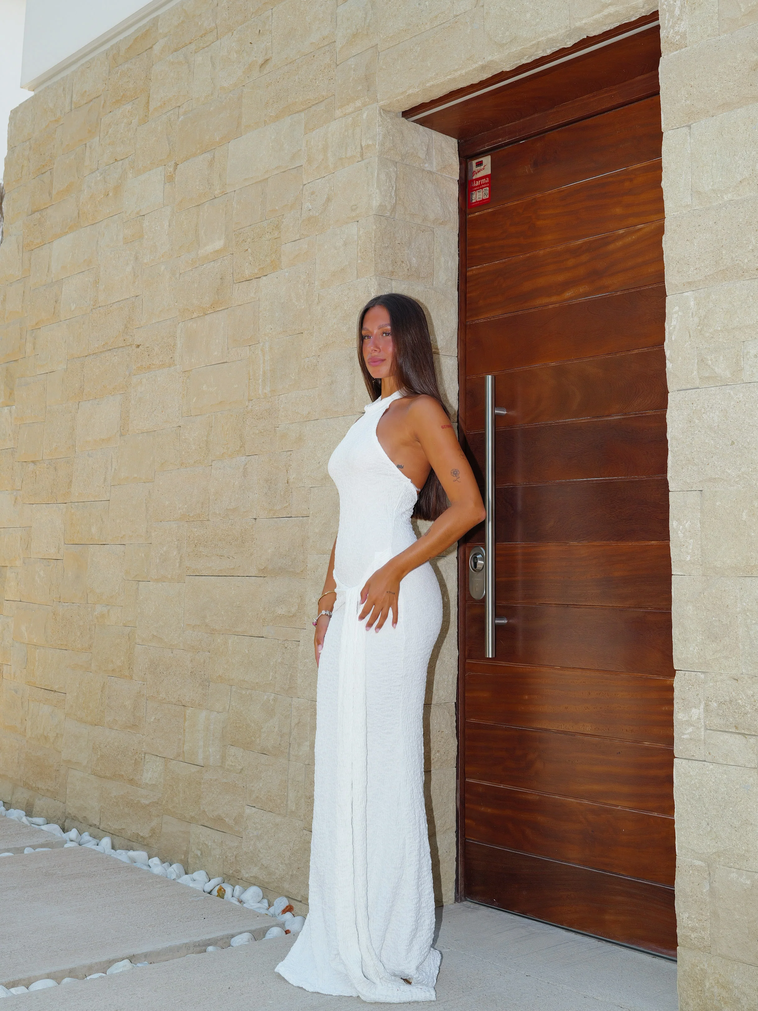 Vestido halter textura nudo blanco - Image 4
