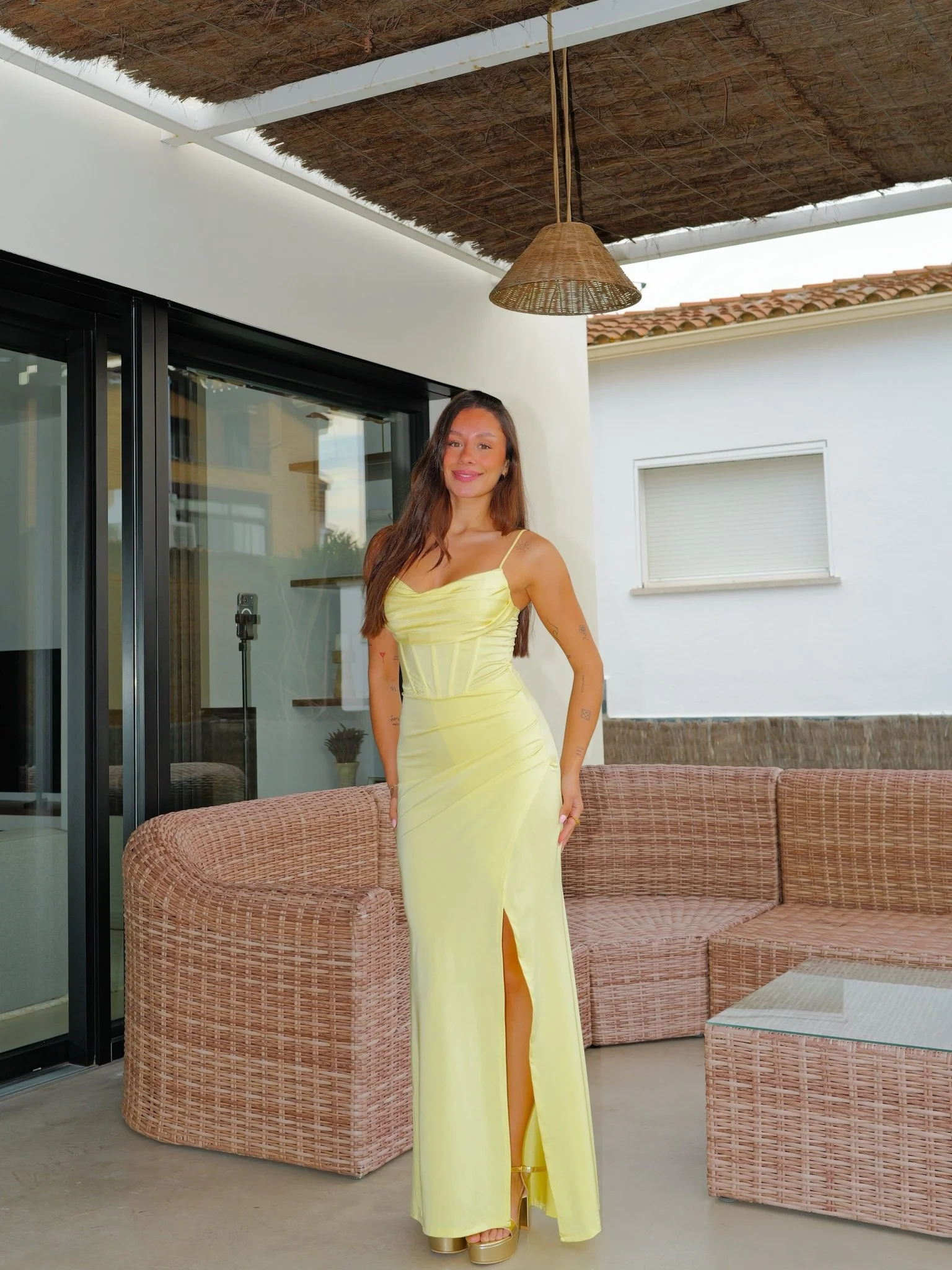 Vestido largo corse satinado amarillo - Image 2