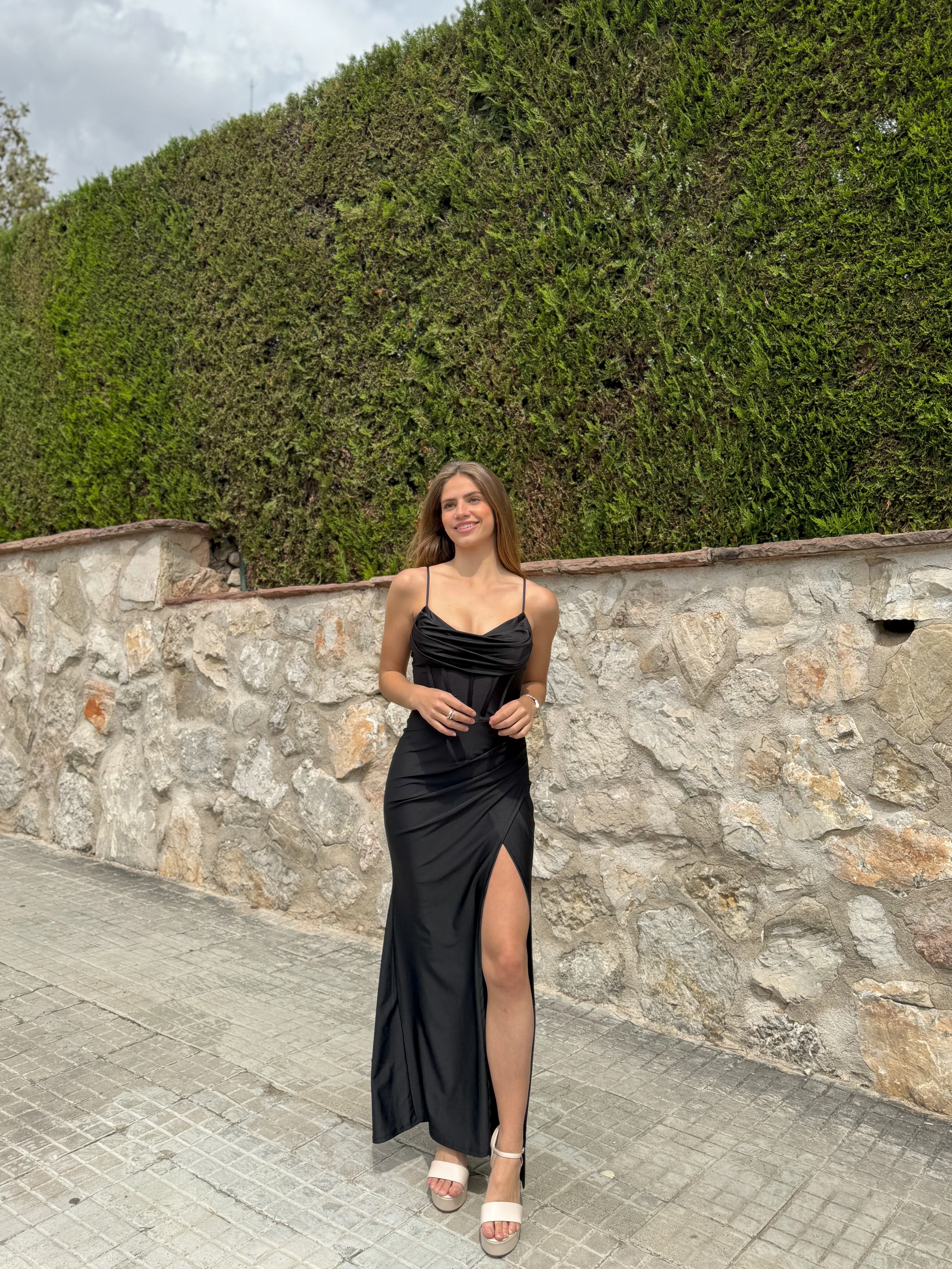 Vestido largo corse satinado negro - Image 4