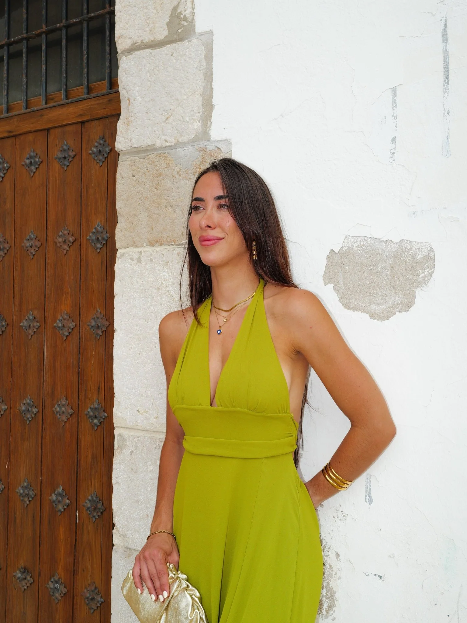 Vestido largo gasa escote pico oliva - Image 3