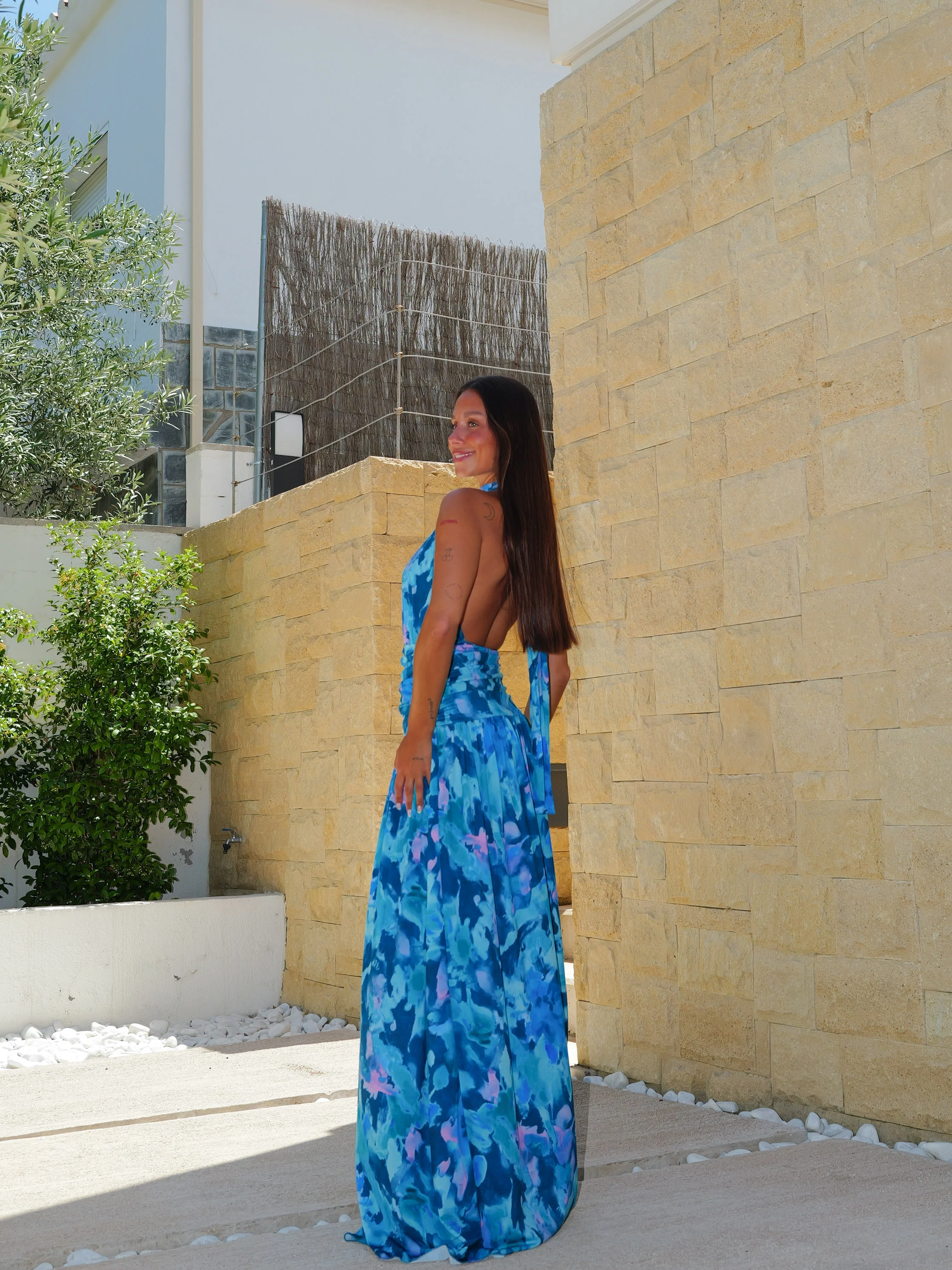 Vestido halter espalda estampado azul - Image 3