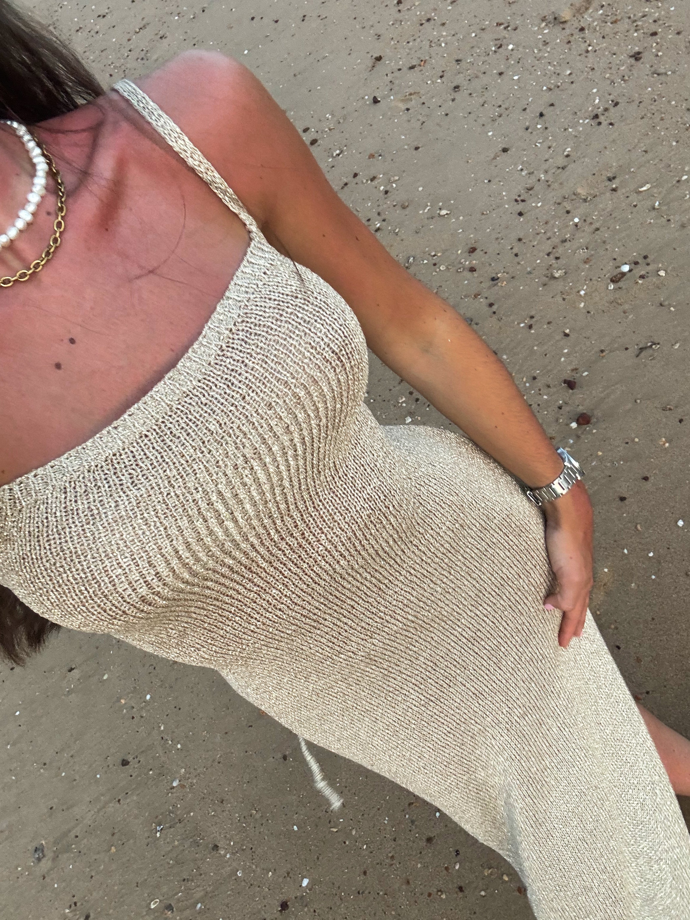 Vestido midi punto dorado - Image 9
