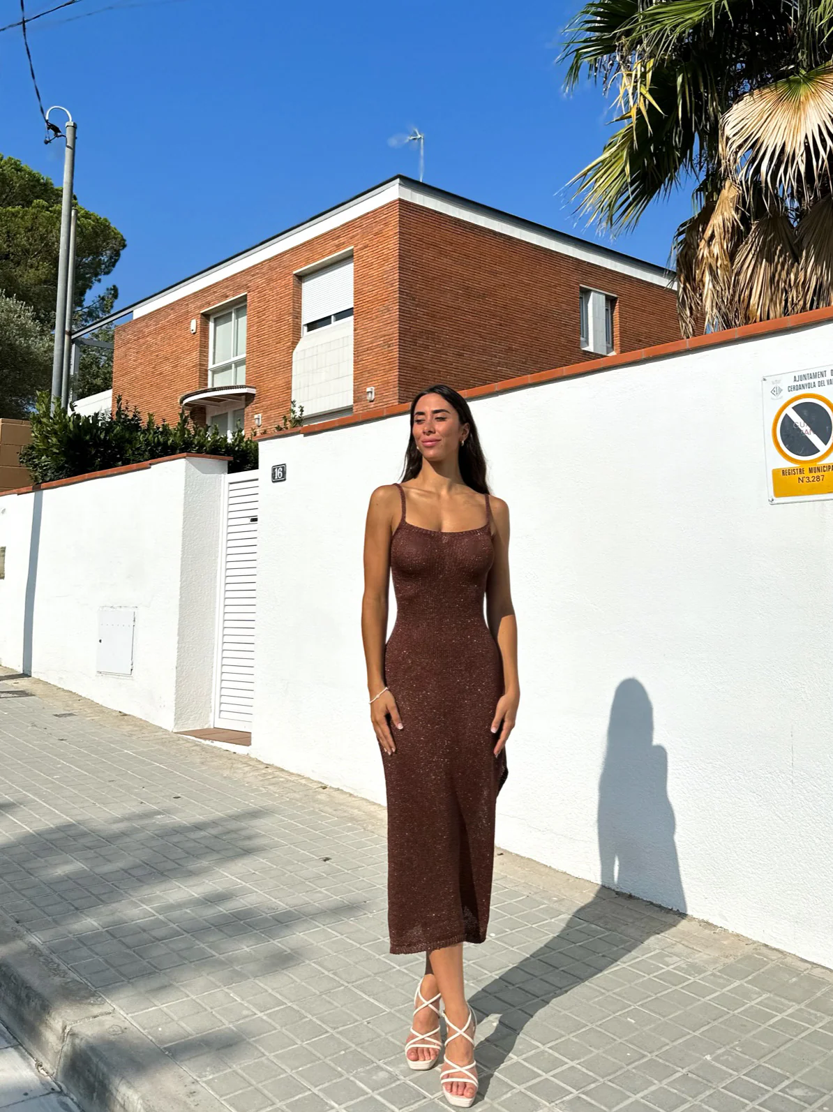 Vestido midi punto marron