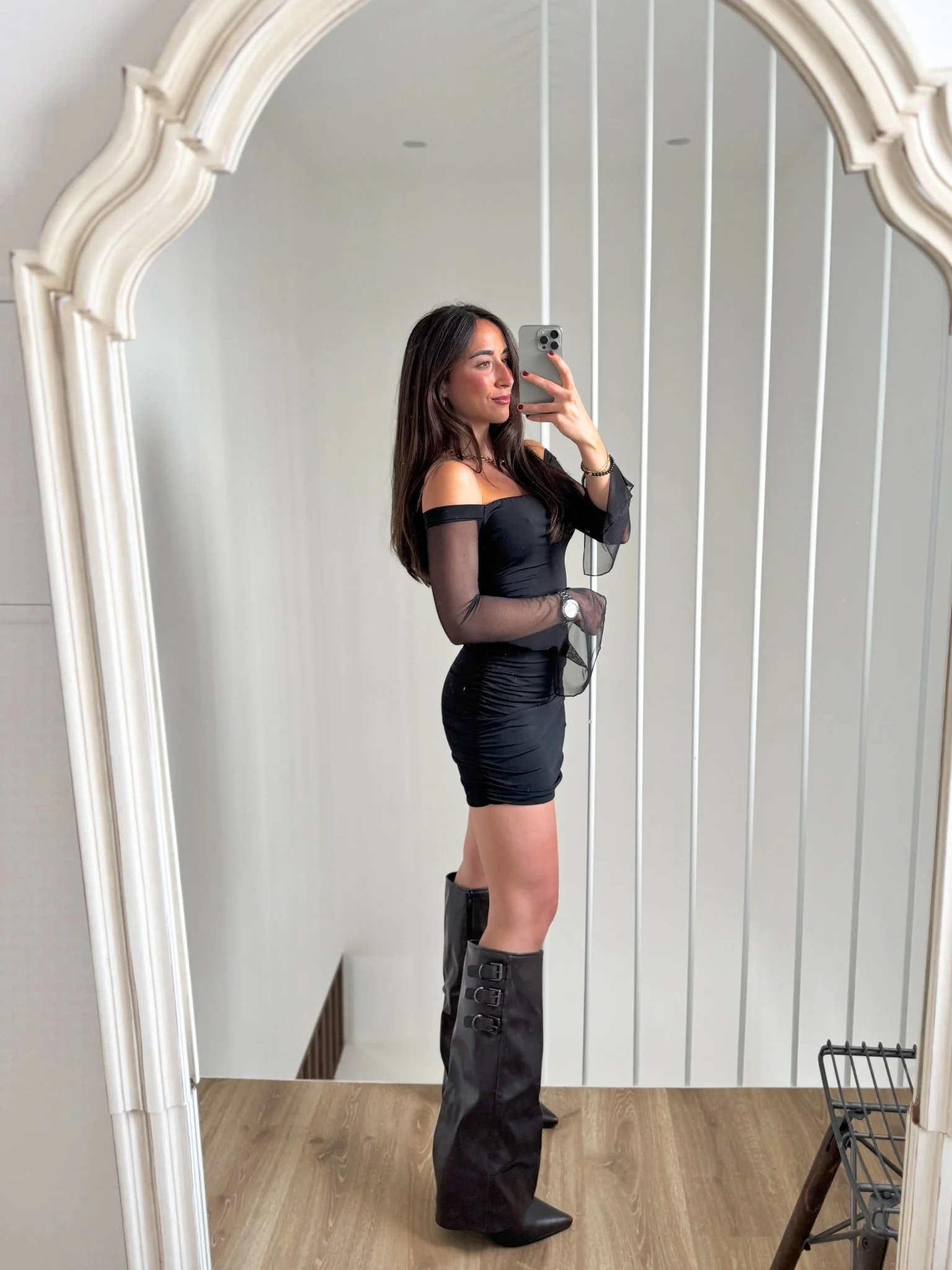 Vestido mini bardot mangas tulle negro - Image 12