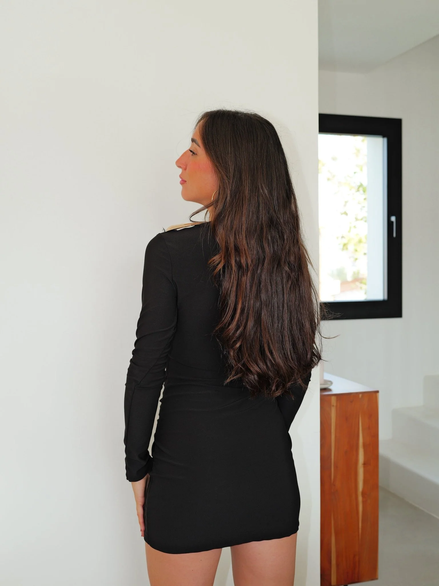 Vestido mini detalle gota negro - Image 4