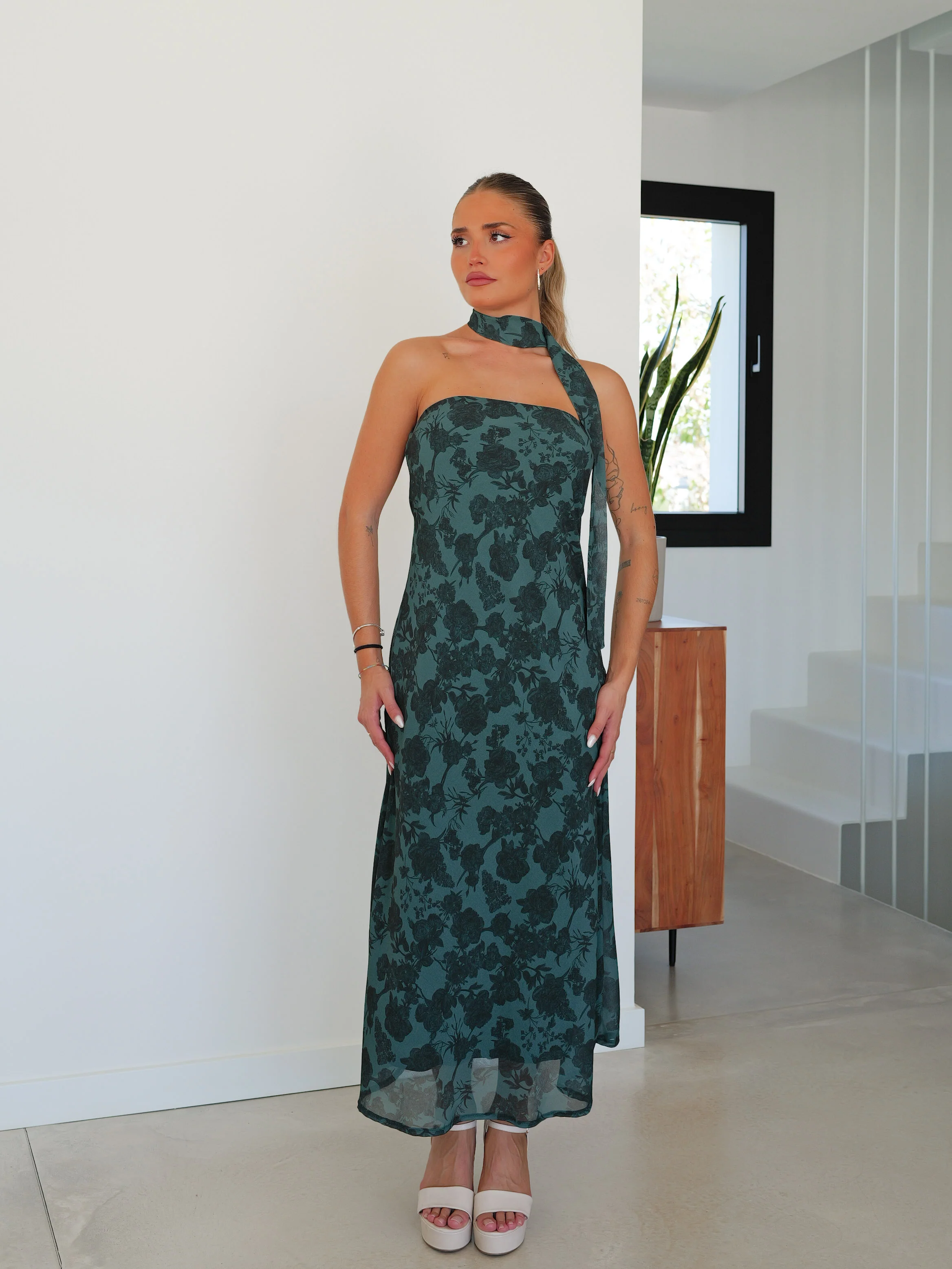 Vestido palabra choker estampado botella - Image 4