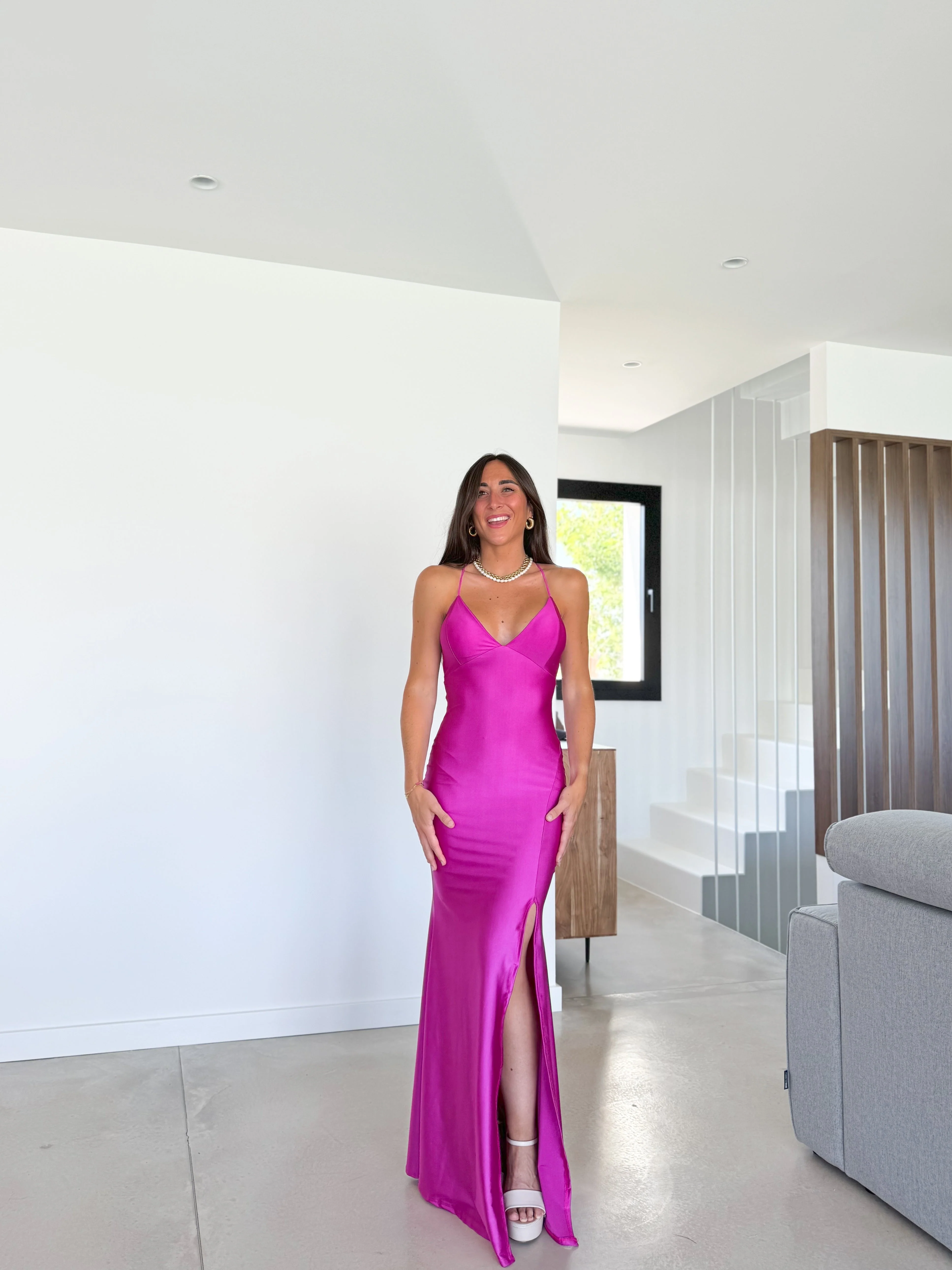 Vestido pico satin entrelazado amarena - Image 9