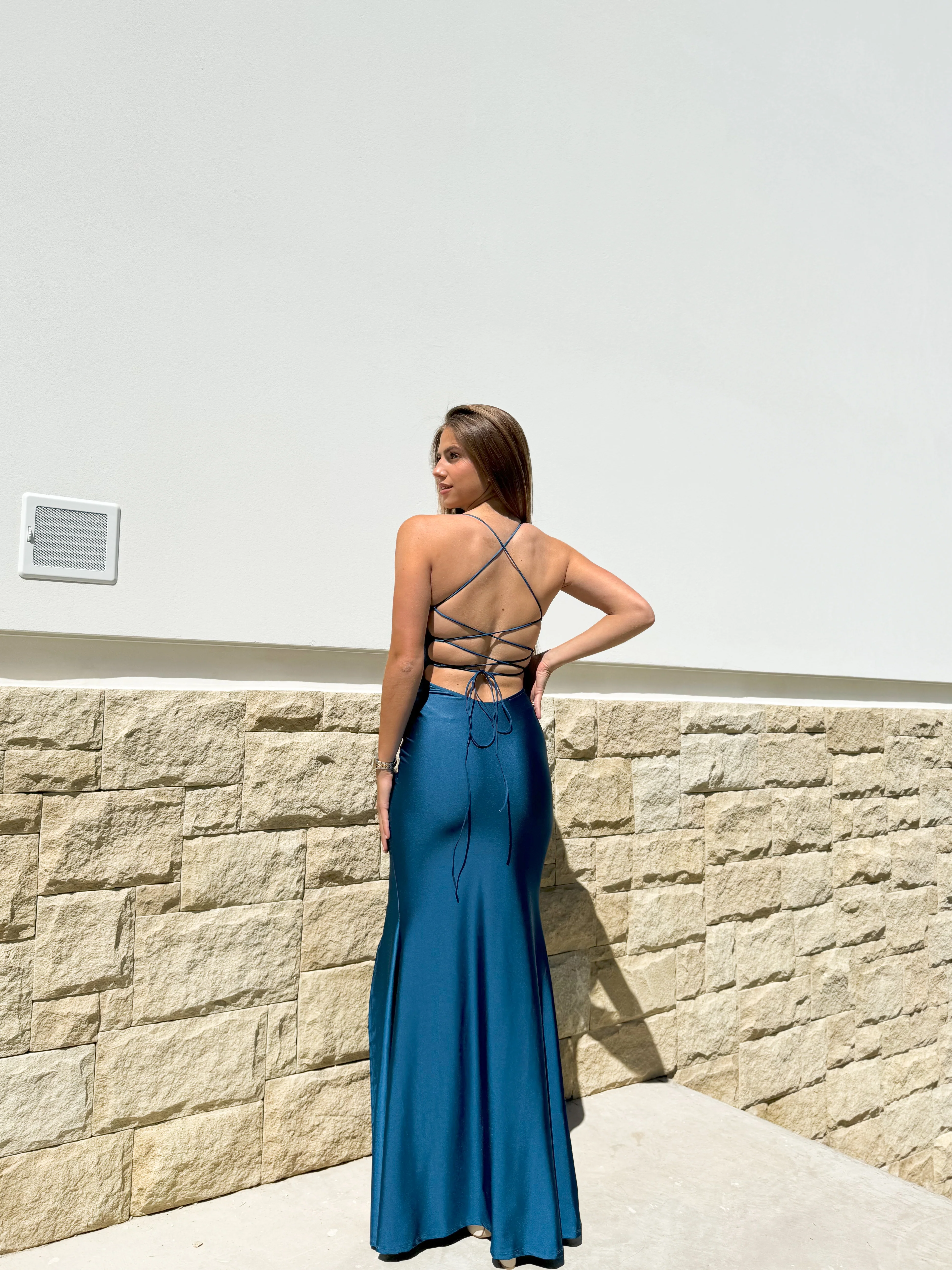 Vestido pico satin entrelazado petróleo - Image 8