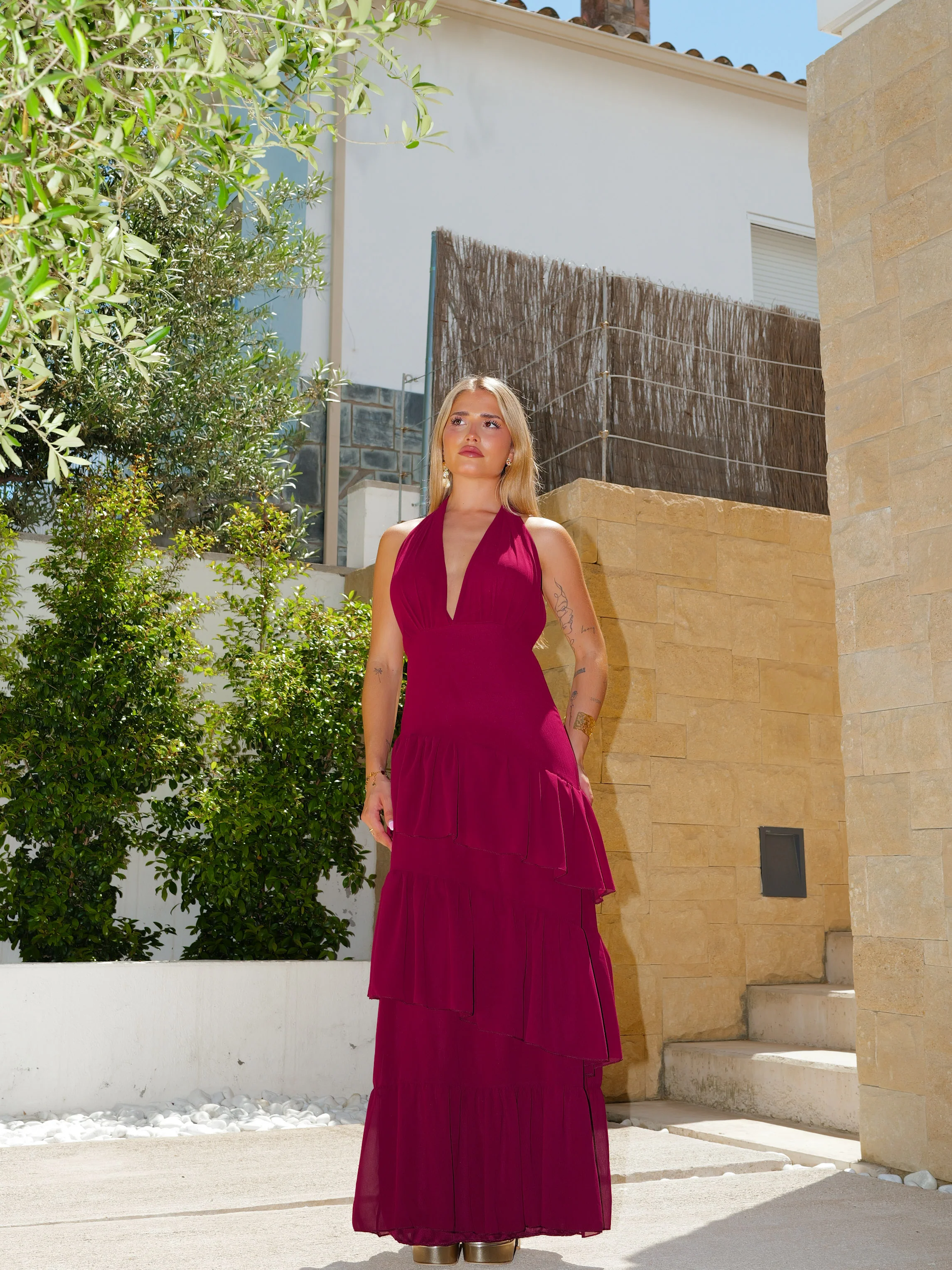 Vestido pico volantes burdeos - Image 2