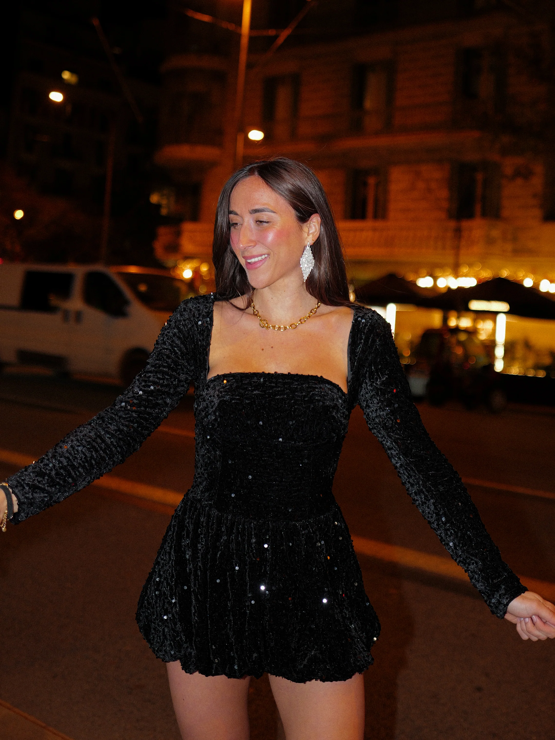 Vestido pomposo velvet lentejuela negro - Image 2
