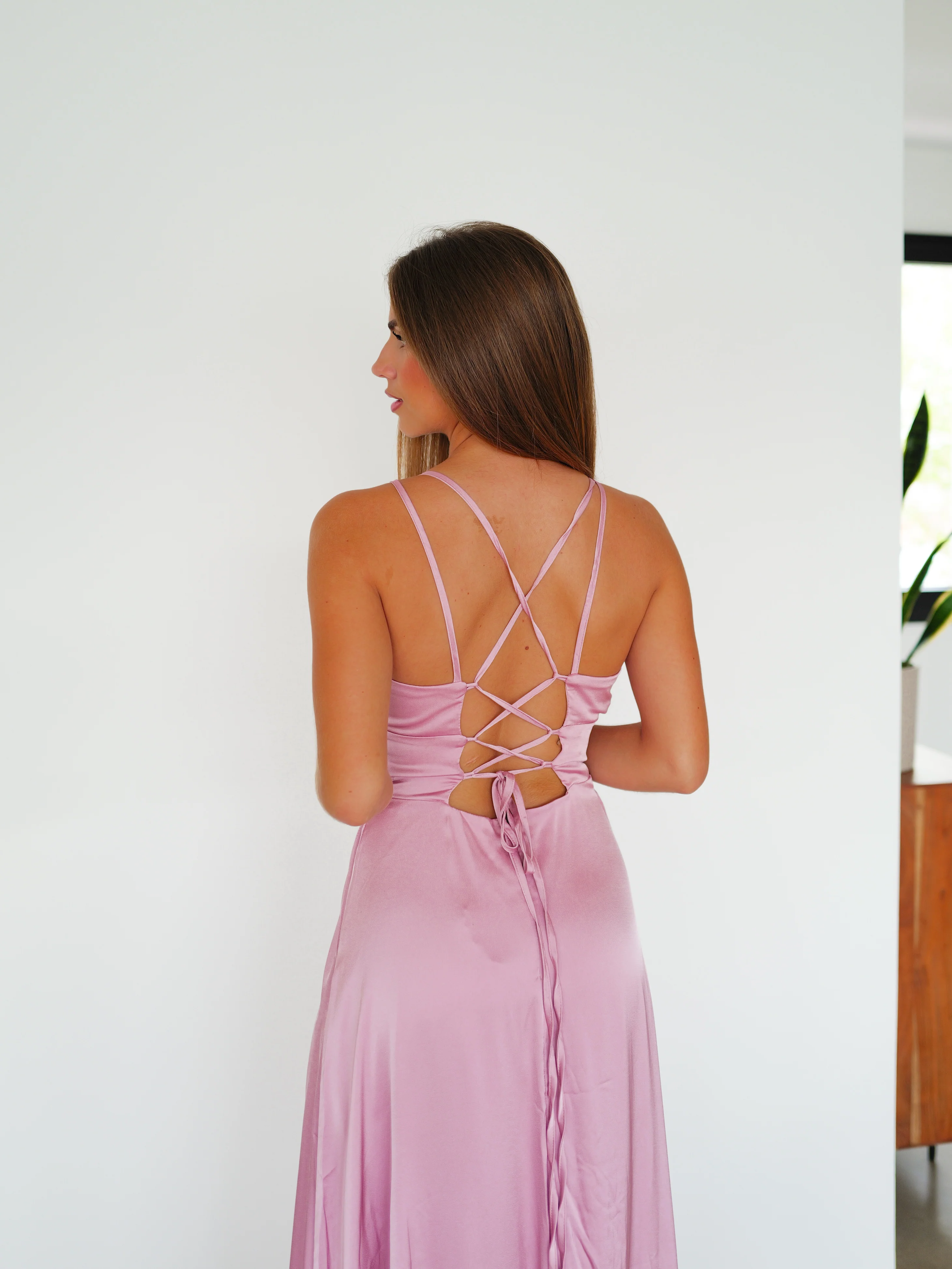 Vestido raso entrelazado rosa - Image 7