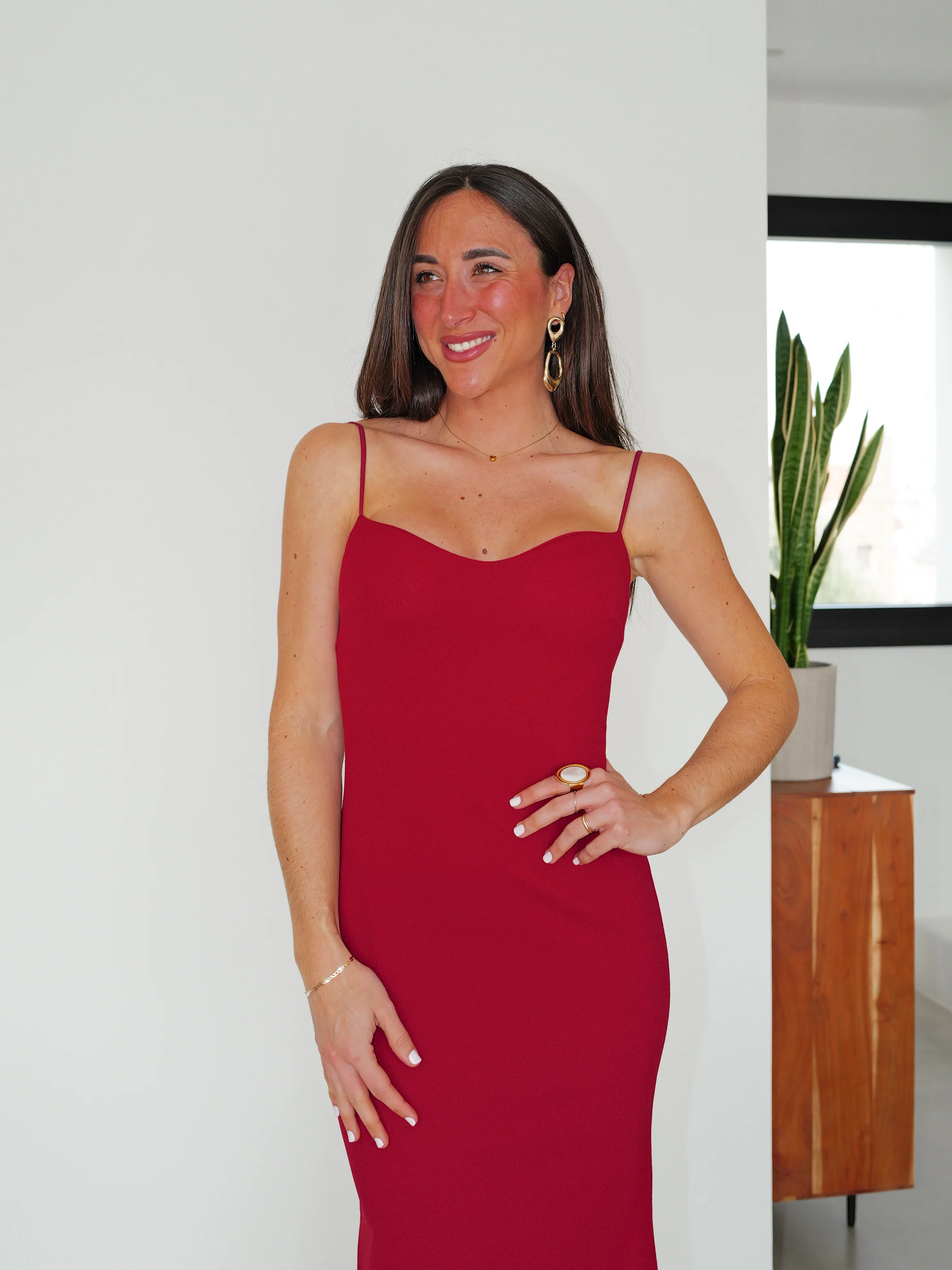 Vestido tirantes mangas gasa burdeos - Image 5
